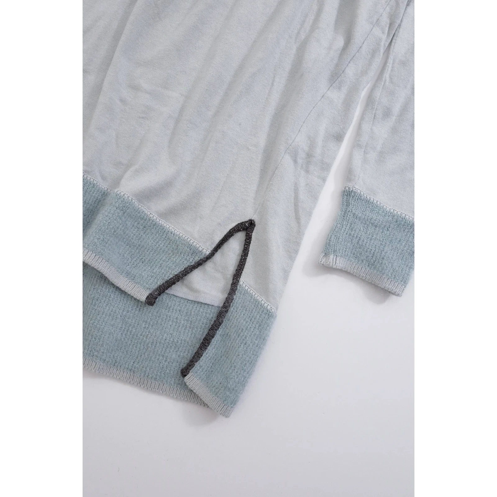 ISSEY MIYAKE Gilet long en laine Bleu vintage, passéist — photo 4