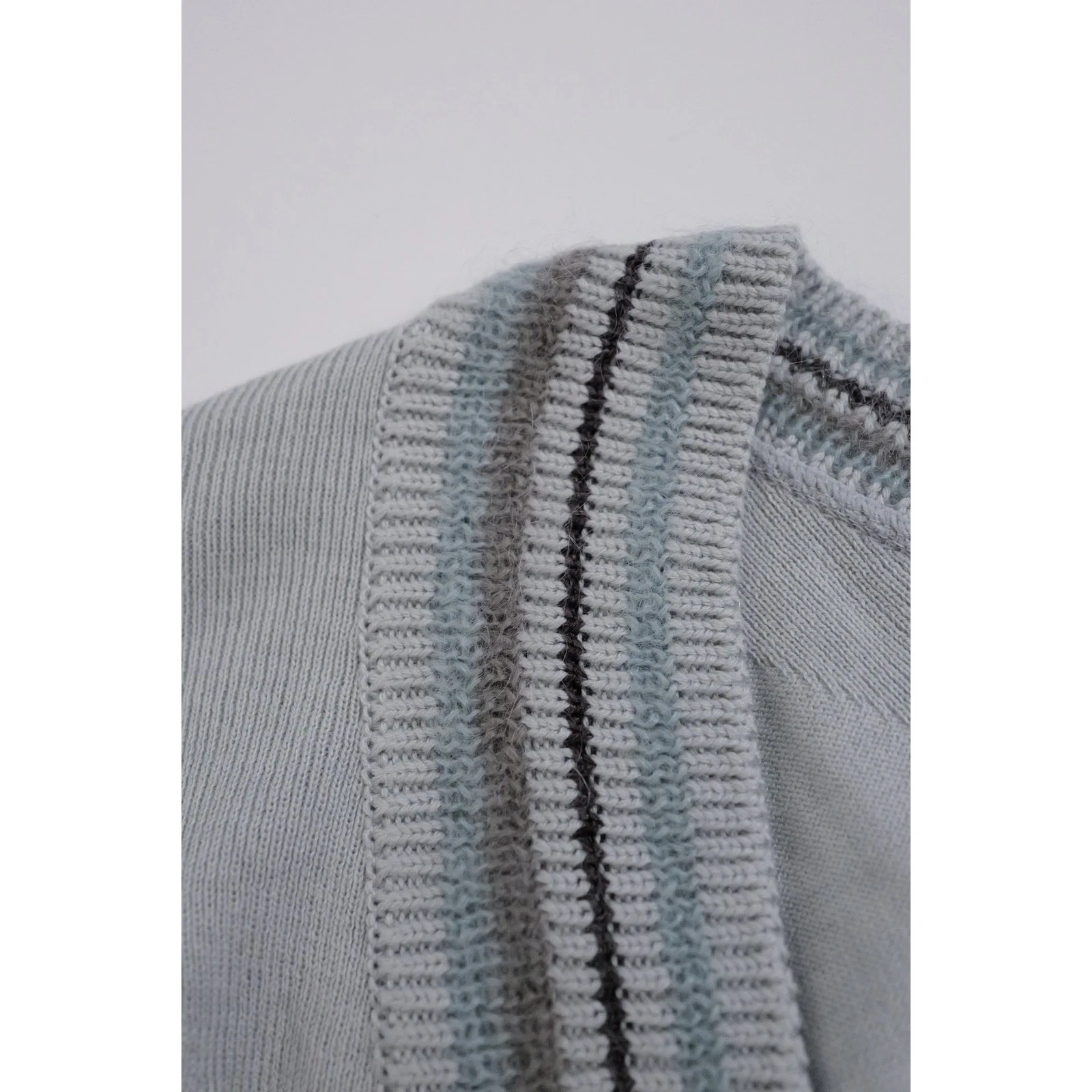 ISSEY MIYAKE Gilet long en laine Bleu vintage, passéist — photo 8