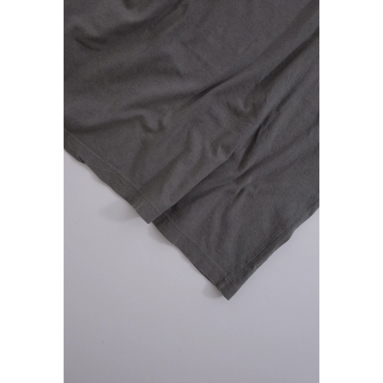 ZUCCA Tee shirt Gris vintage, passéist — photo 10