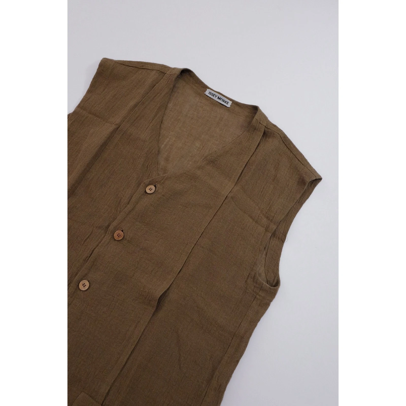 ISSEY MIYAKE Cardigan en lin Marron vintage, passéist — photo 2