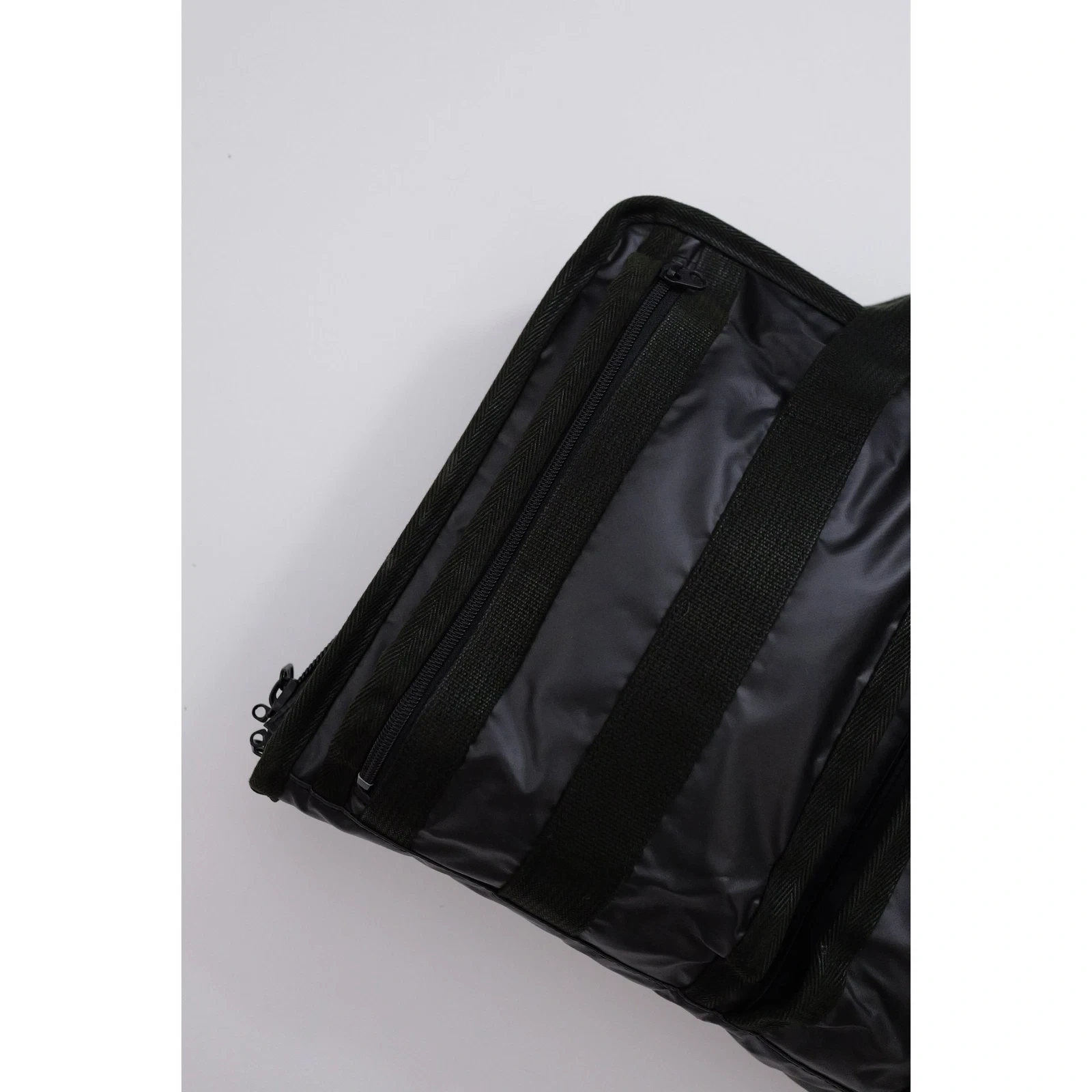 ISSEY MIYAKE Cartable Noir vintage, passéist — photo 3