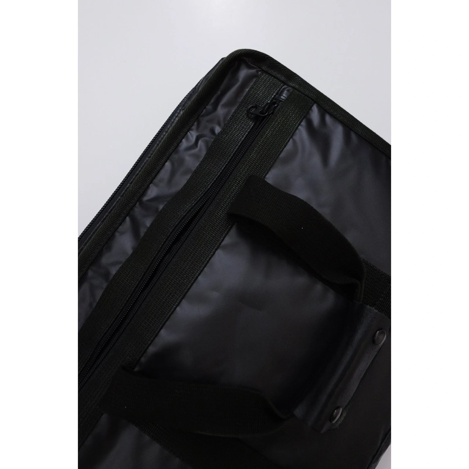 ISSEY MIYAKE Cartable Noir vintage, passéist — photo 10