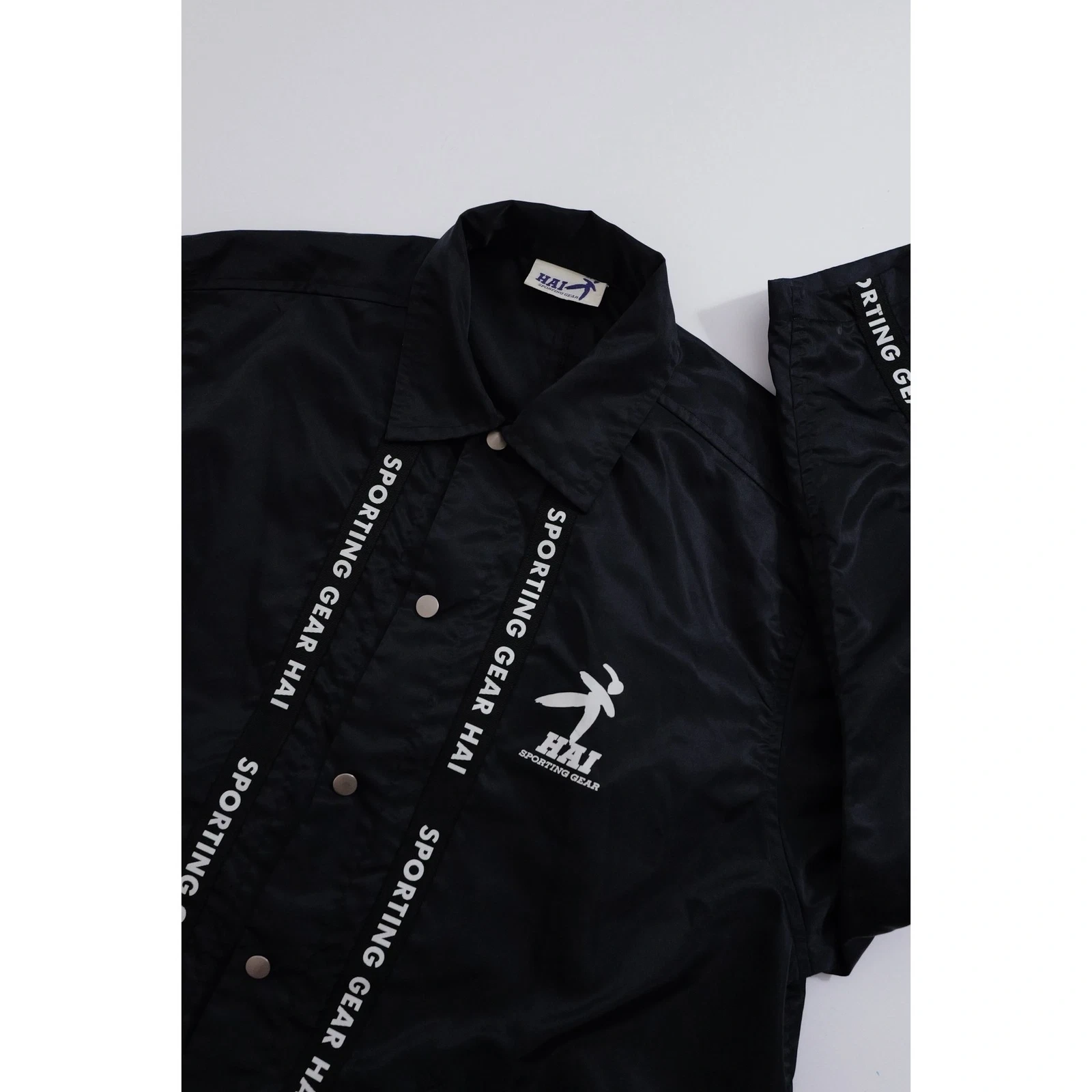 ISSEY MIYAKE Blouson Noir vintage, passéist — photo 2