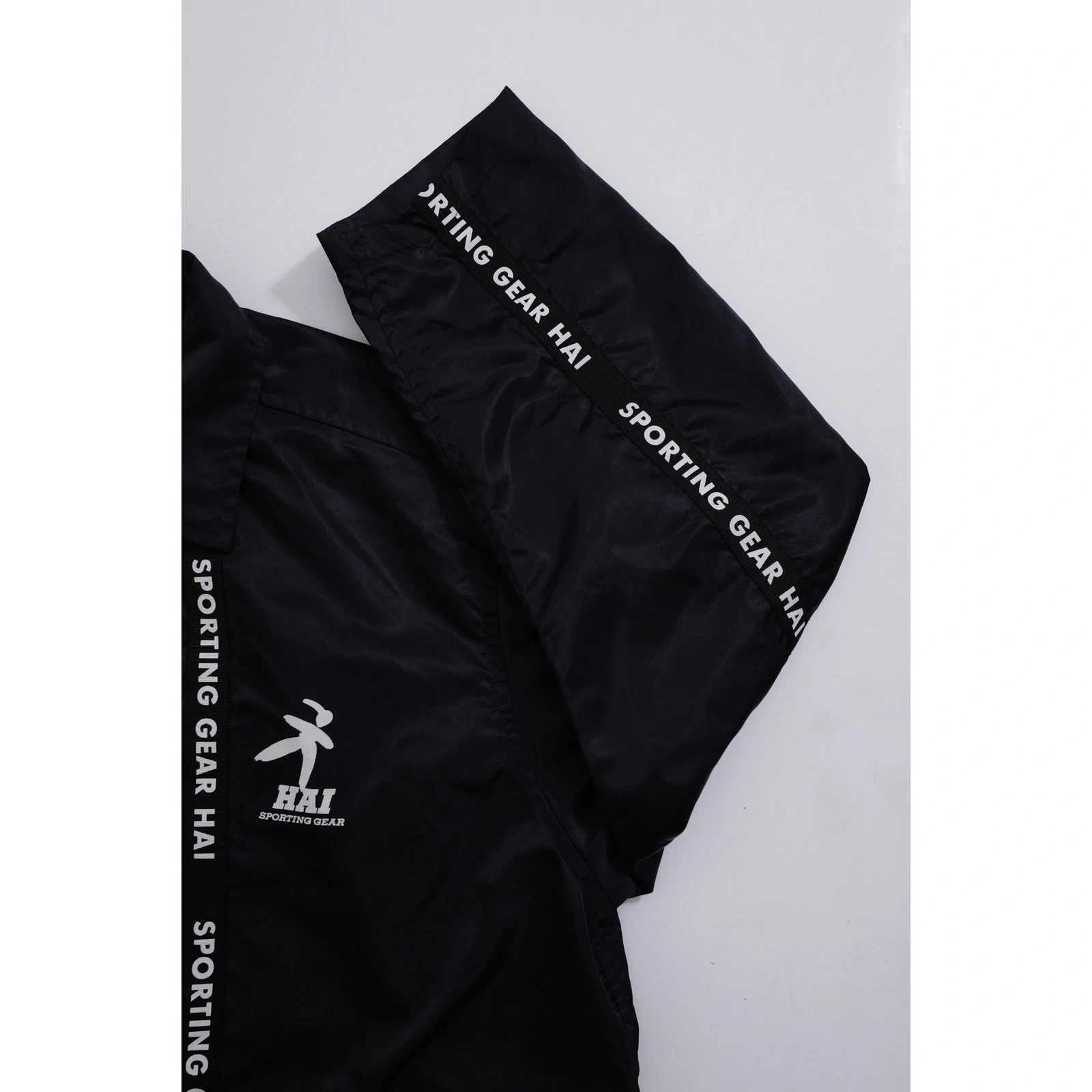 ISSEY MIYAKE Blouson Noir vintage, passéist — photo 3