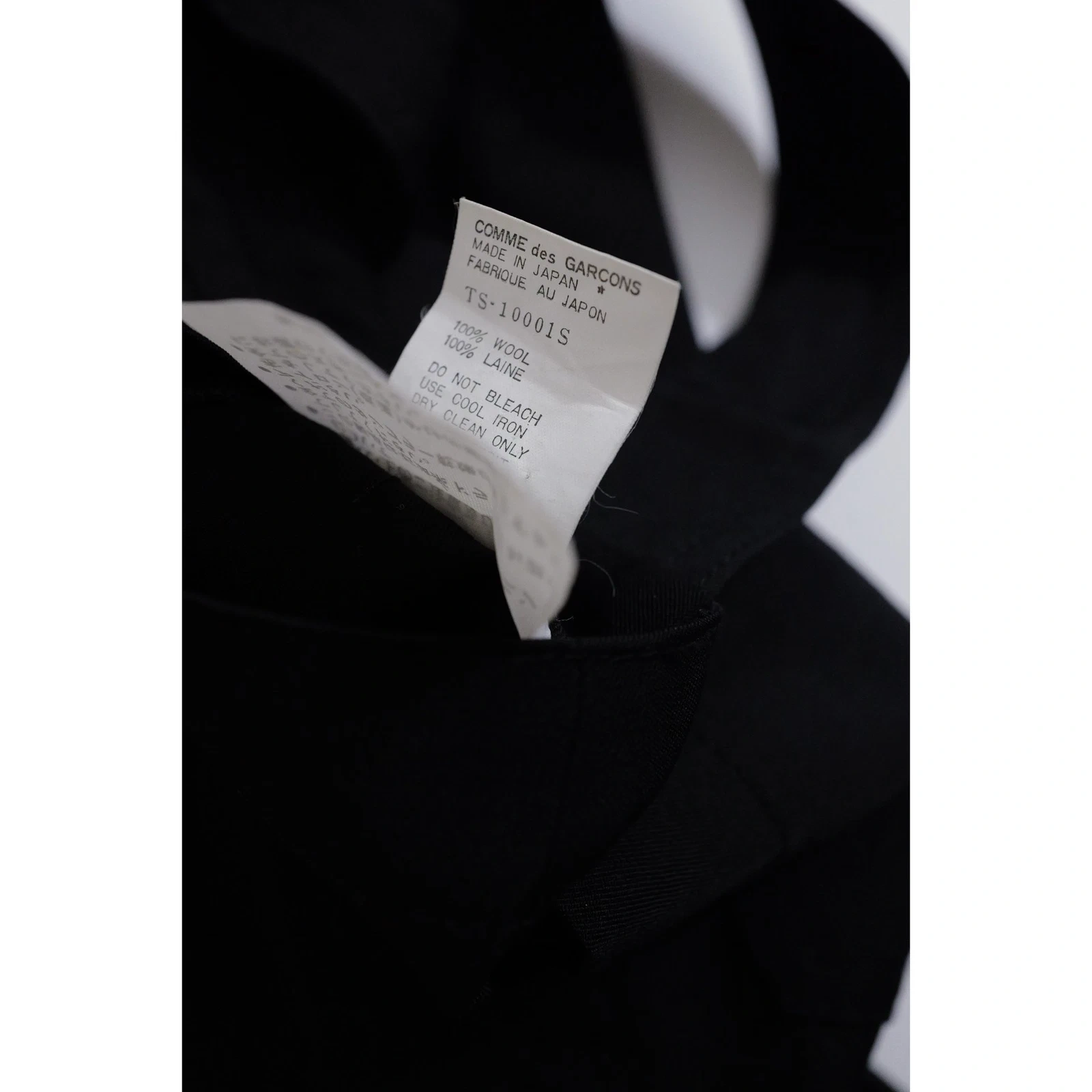 COMME DES GARÇONS Mini robe en laine Noir vintage, passéist — photo 13
