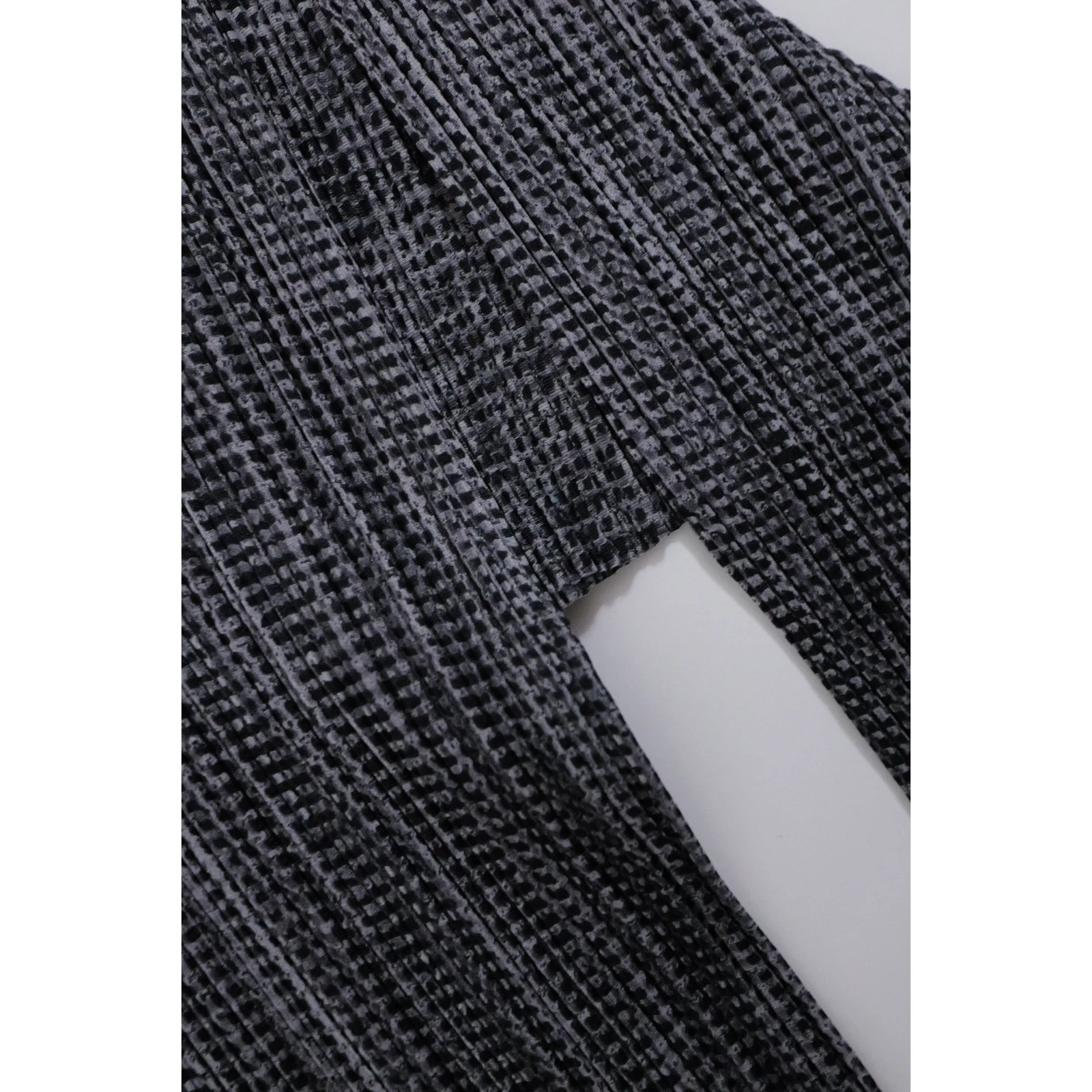 ISSEY MIYAKE Blouse Gris vintage, passéist — photo 3