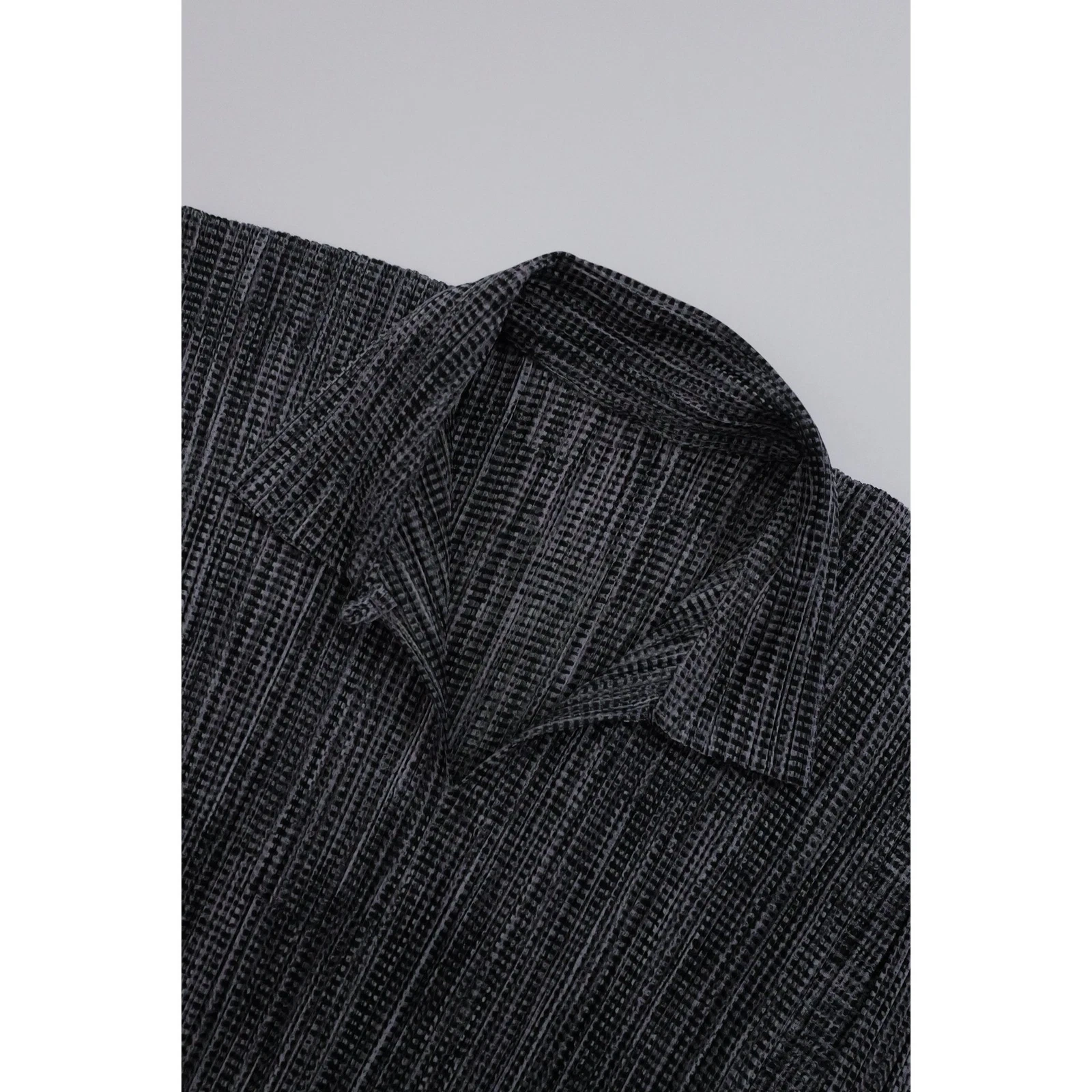 ISSEY MIYAKE Blouse Gris vintage, passéist — photo 7