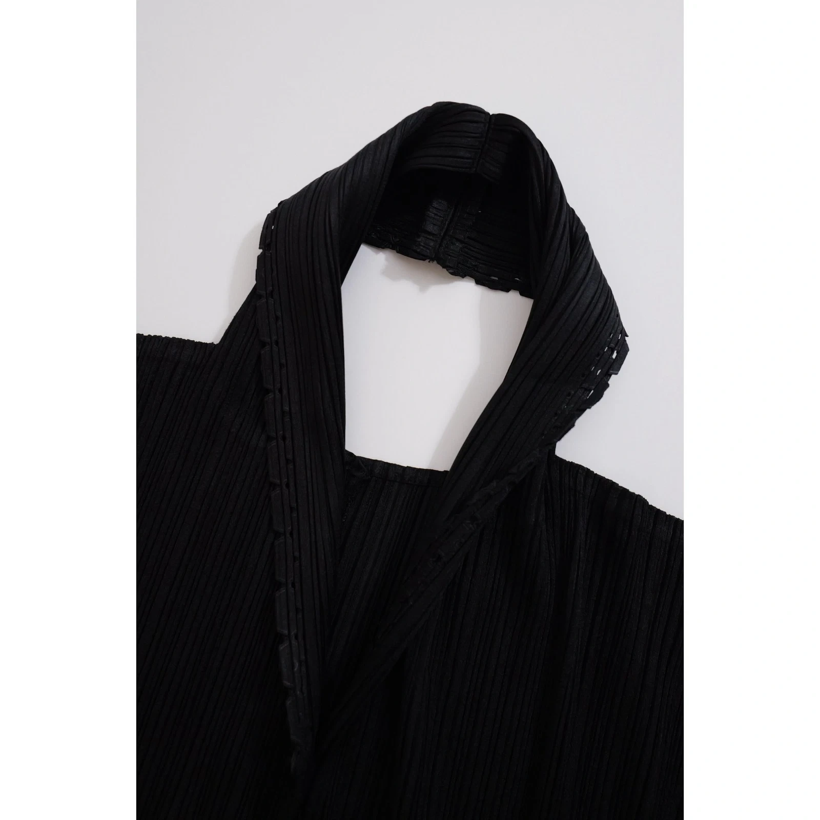 ISSEY MIYAKE Blouse Noir vintage, passéist — photo 5