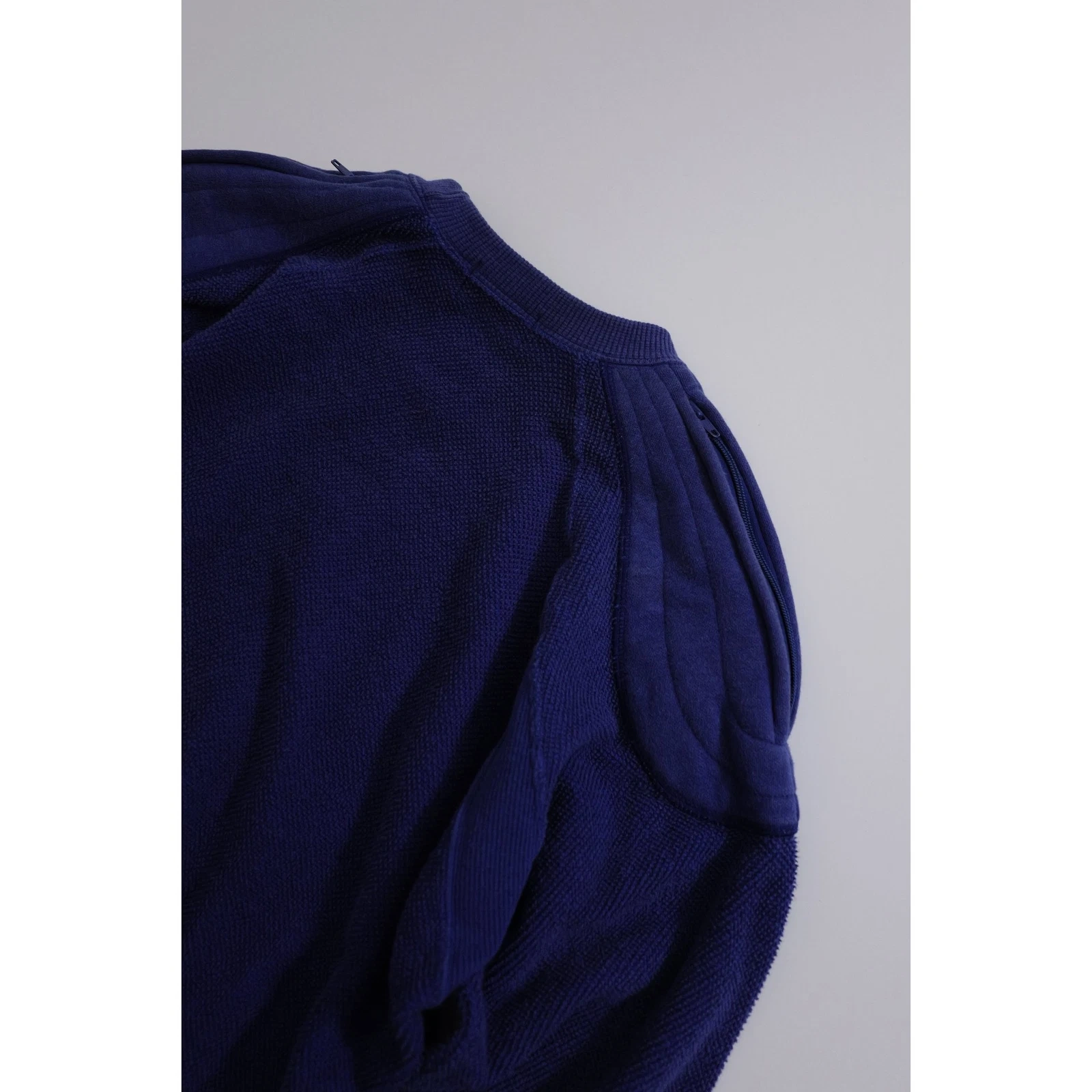 ISSEY MIYAKE Sweat Bleu vintage, passéist — photo 12