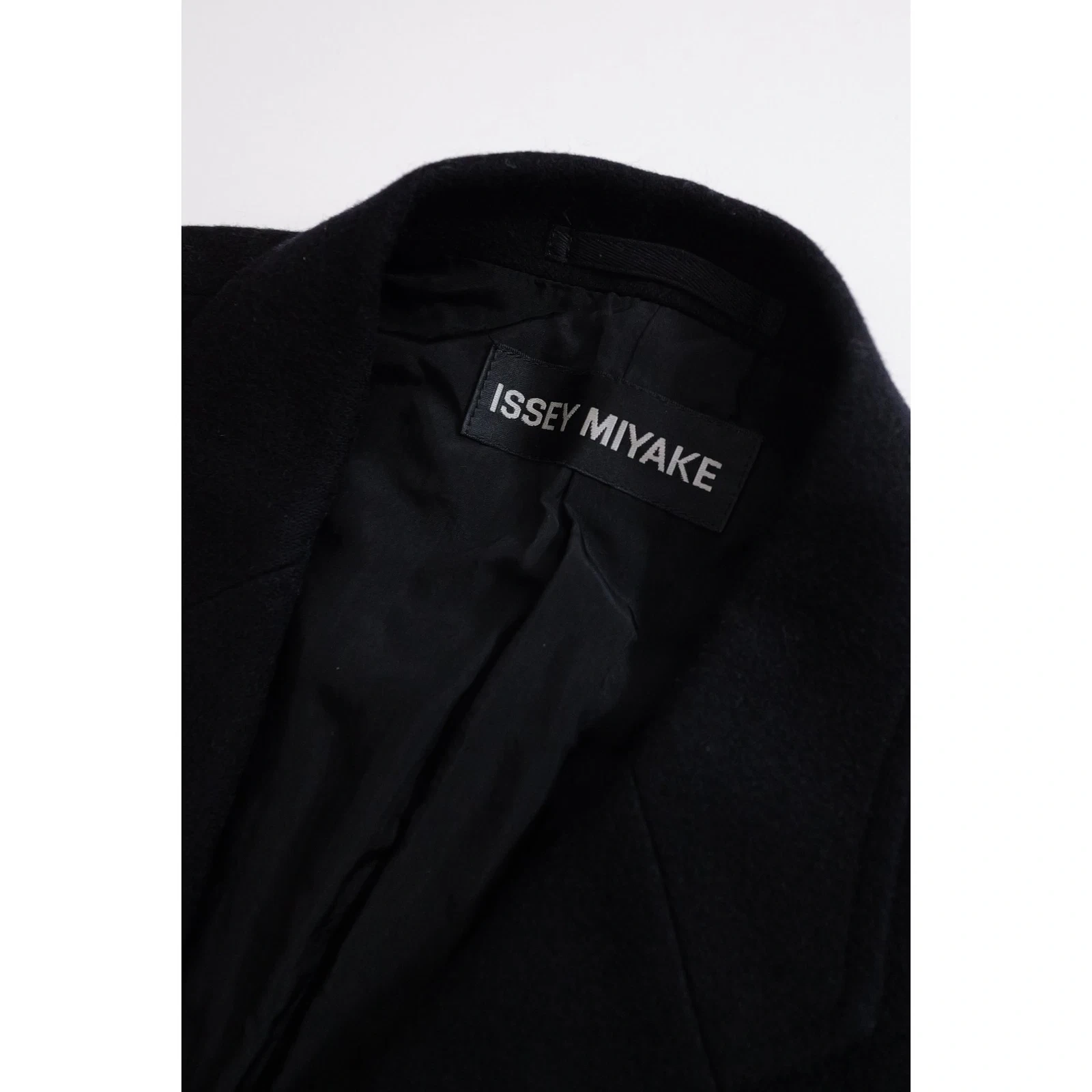 ISSEY MIYAKE Veste en laine Noir vintage, passéist — photo 4