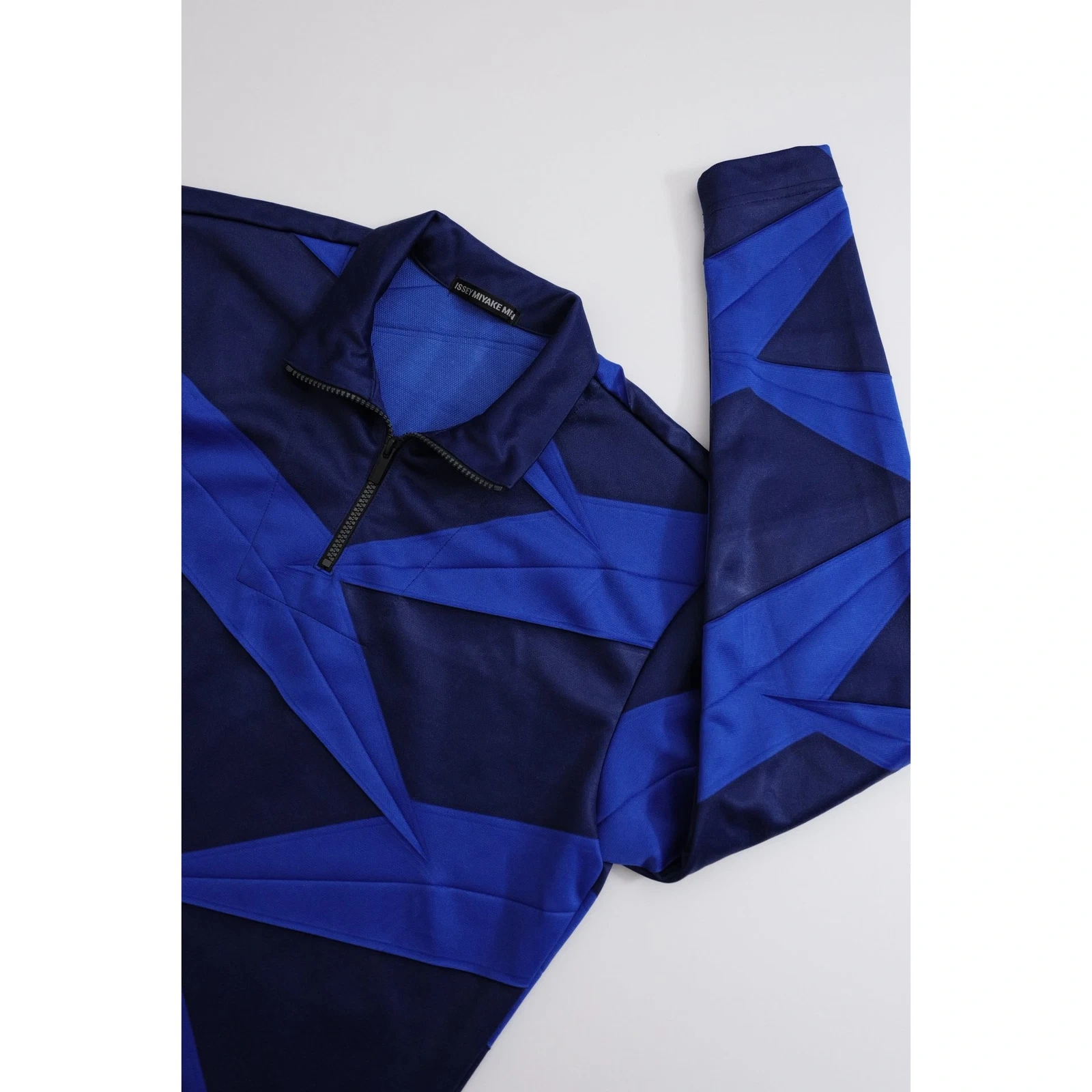 ISSEY MIYAKE Sweat Marine vintage, passéist — photo 2