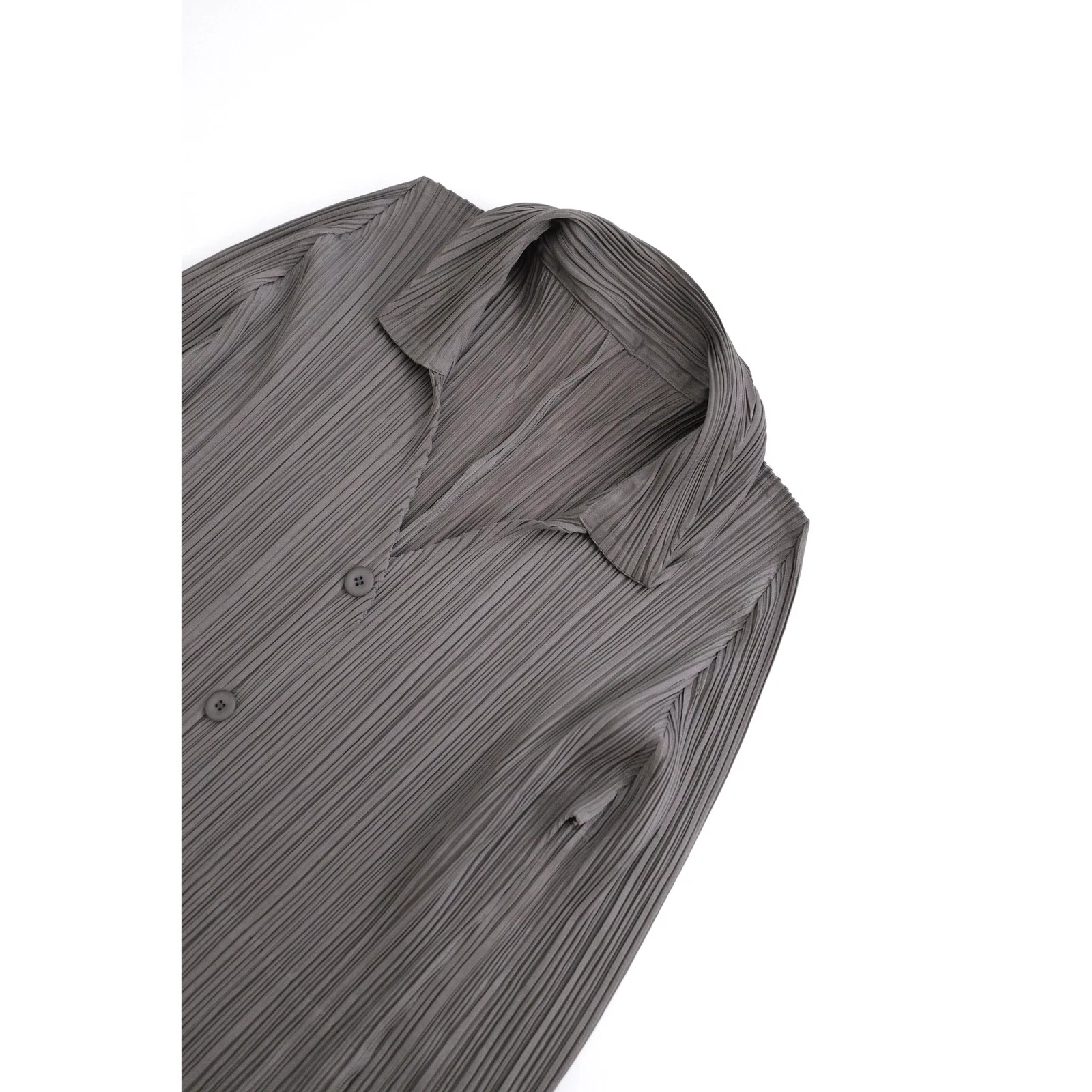 ISSEY MIYAKE Veste courte Gris vintage, passéist — photo 2