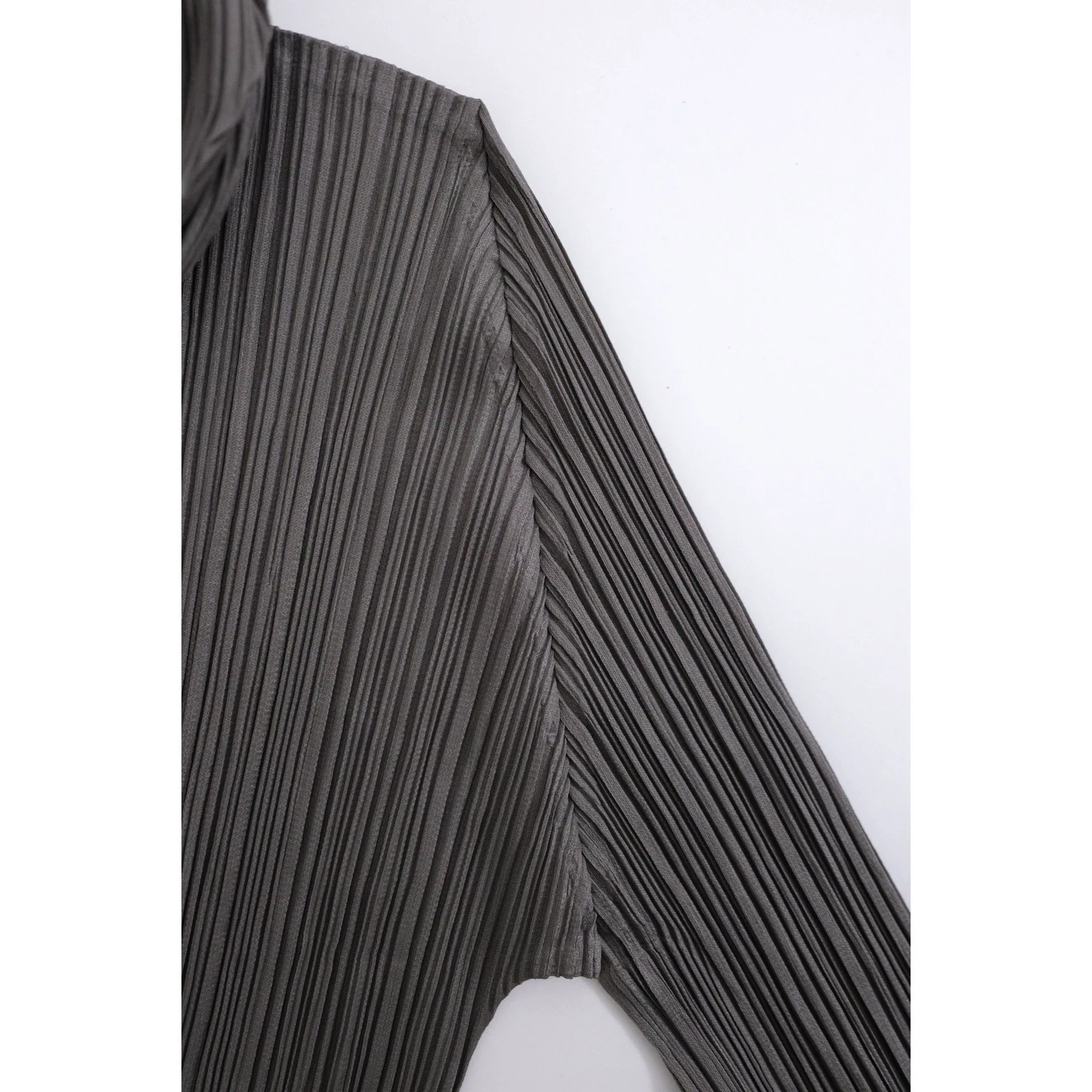 ISSEY MIYAKE Veste courte Gris vintage, passéist — photo 12