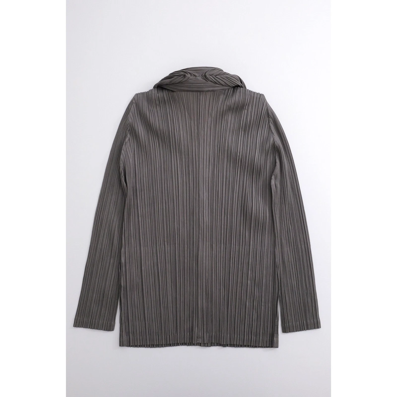 ISSEY MIYAKE Veste courte Gris vintage, passéist — photo 13