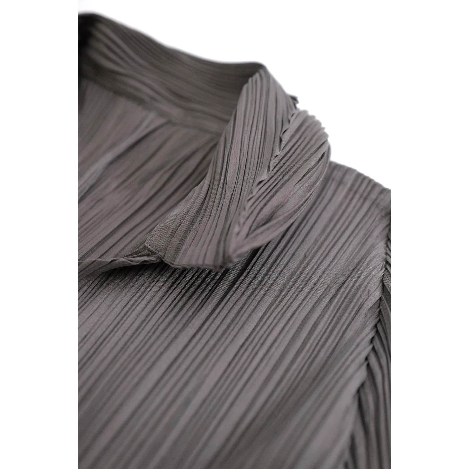 ISSEY MIYAKE Veste courte Gris vintage, passéist — photo 8