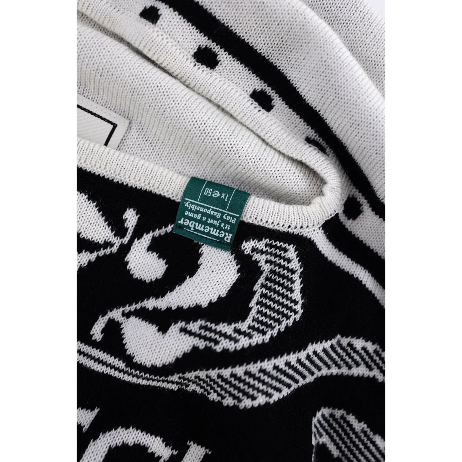MAISON MIHARA YASUHIRO Pull en laine Noir vintage, passéist — photo 4