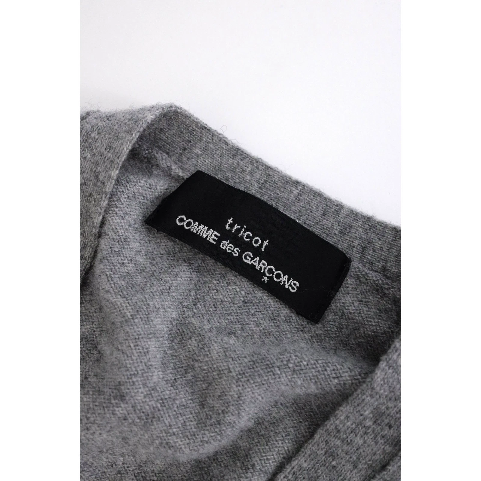 COMME DES GARÇONS Cardigan en cachemire Gris vintage, passéist — photo 4