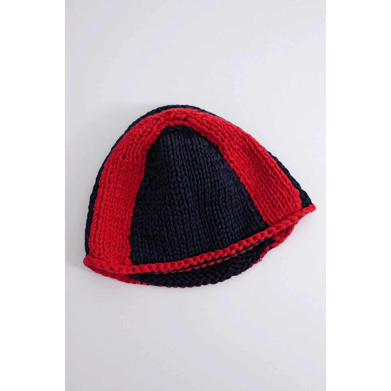 ISSEY MIYAKE Chapeau / bonnet Marine vintage, passéist — photo 7