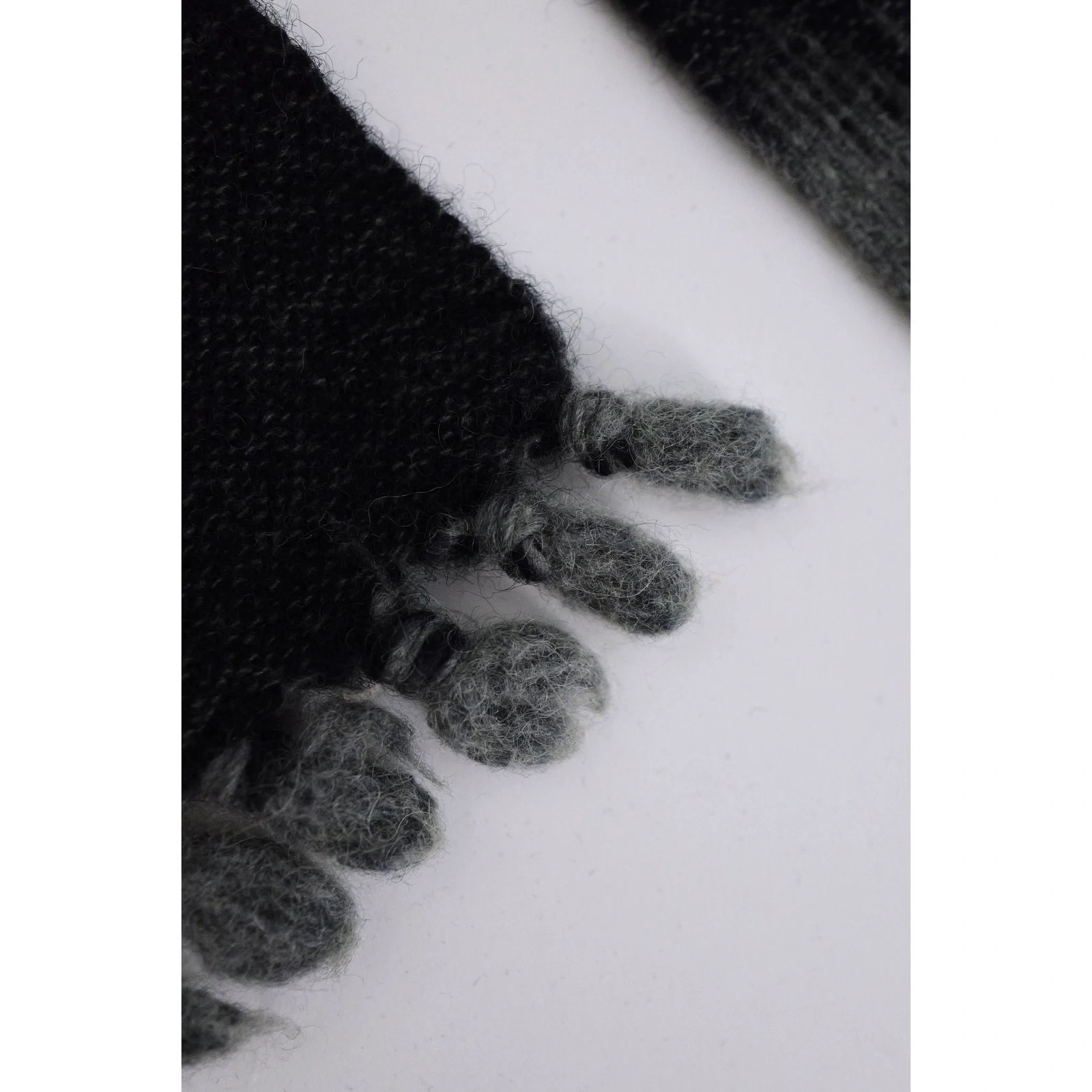ISSEY MIYAKE Echarpe en laine Anthracite vintage, passéist — photo 7