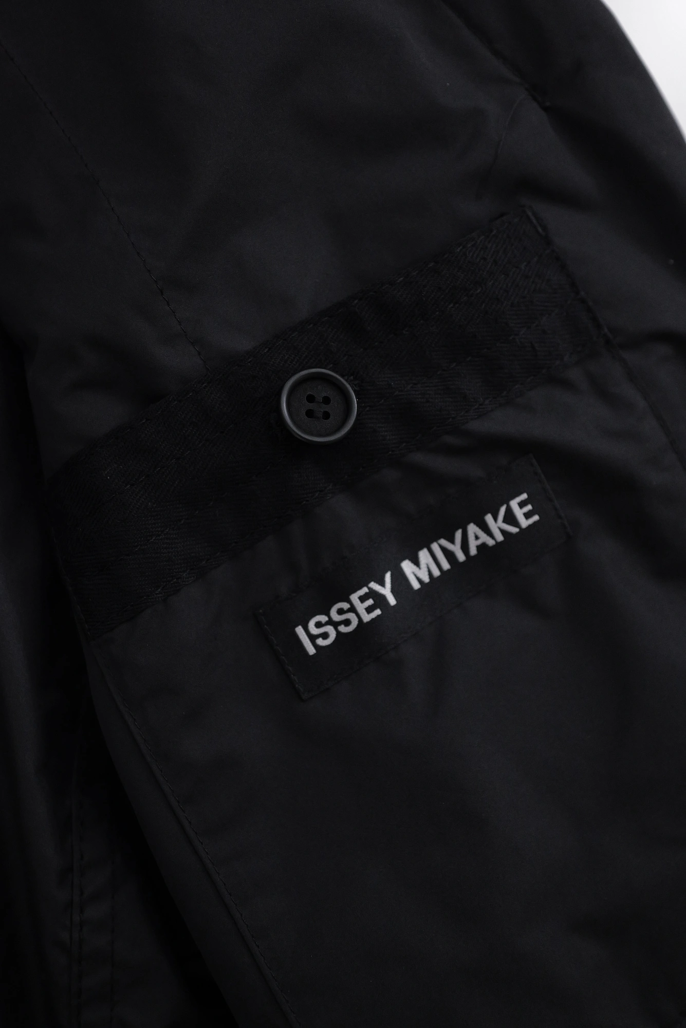 ISSEY MIYAKE Veste Noir vintage, passéist — photo 14