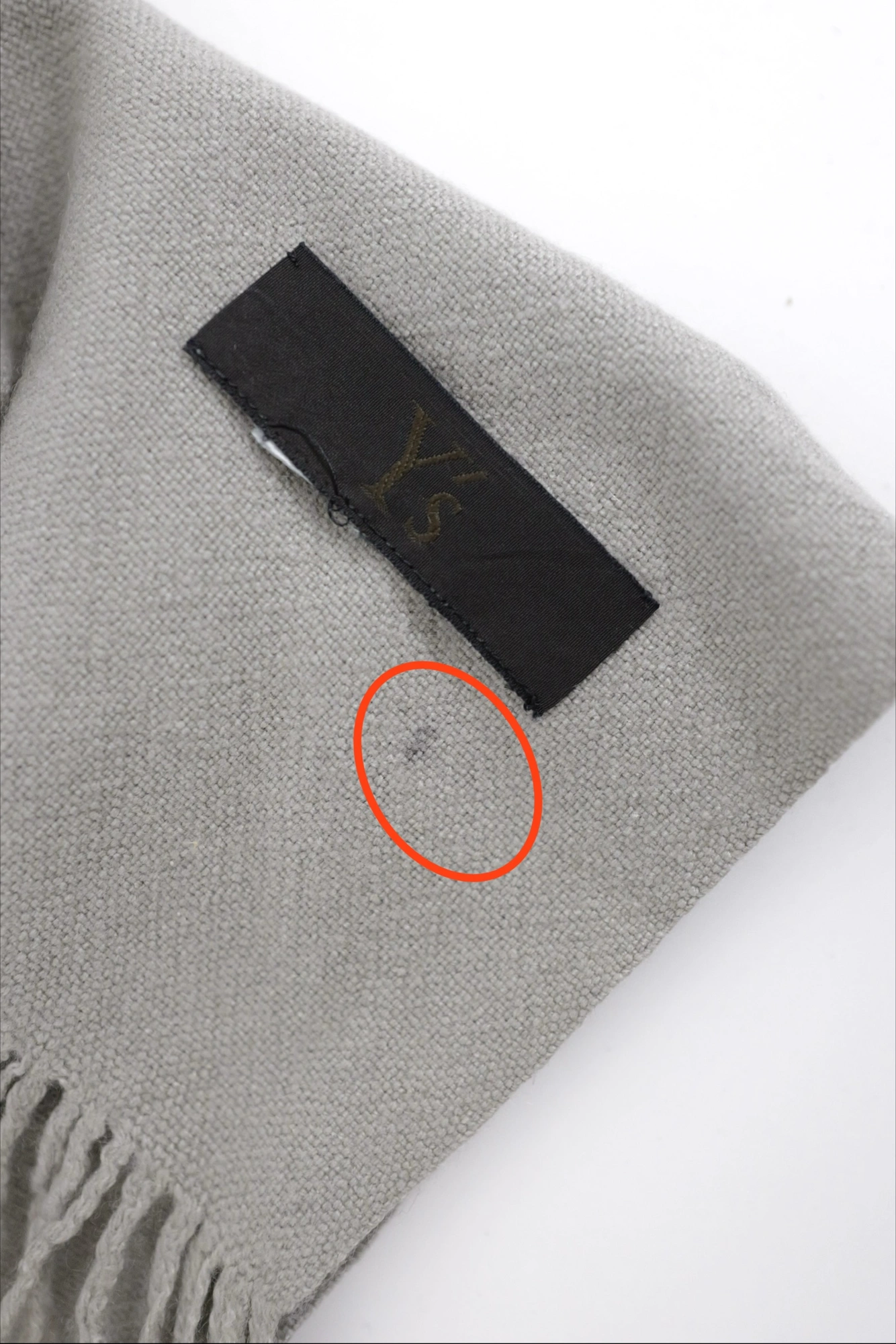 YOHJI YAMAMOTO Echarpe en soie Gris vintage, passéist — photo 10