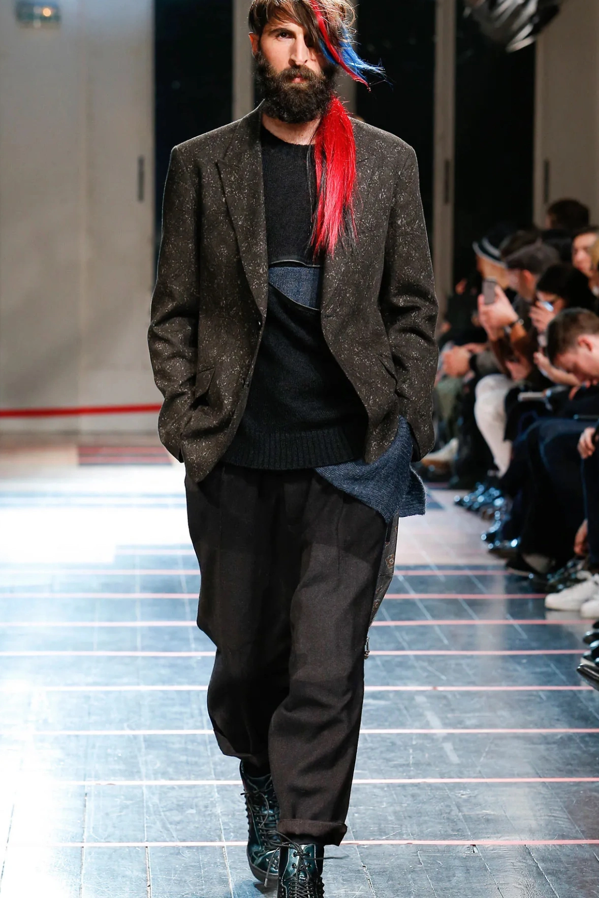 YOHJI YAMAMOTO Pull en laine Rouge vintage, passéist — photo 19