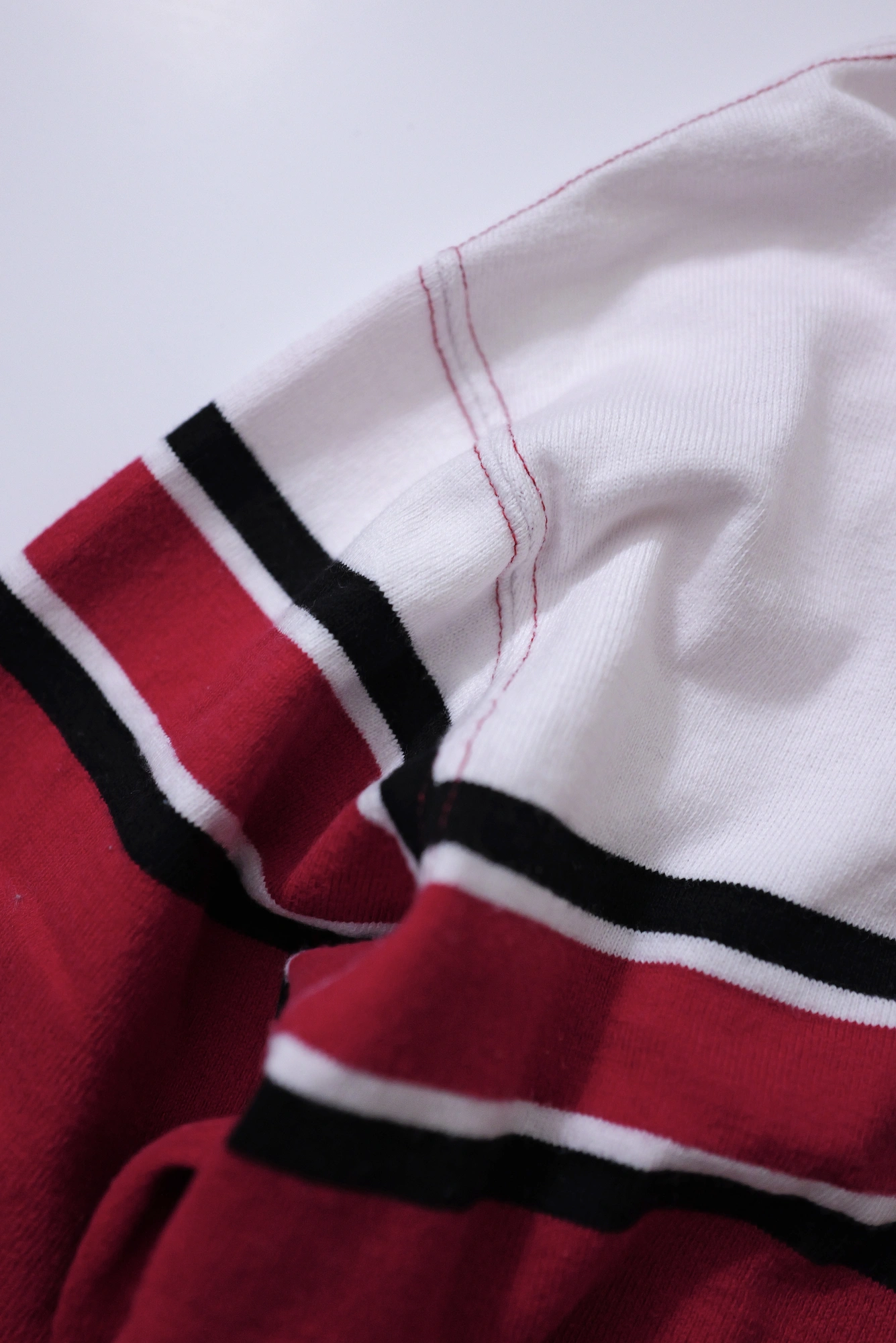 COMME DES GARÇONS Sweat Rouge vintage, passéist — photo 7