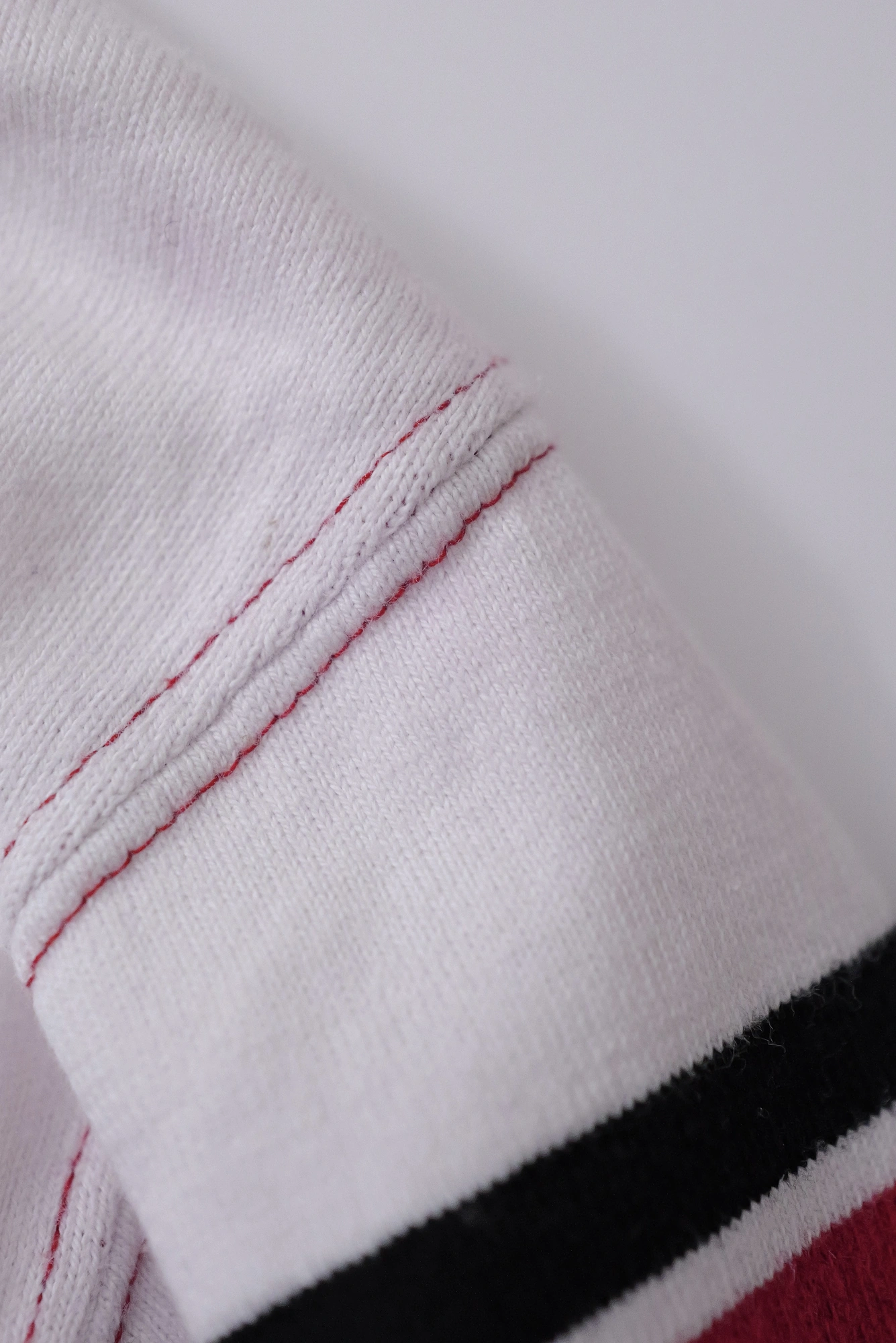 COMME DES GARÇONS Sweat Rouge vintage, passéist — photo 10