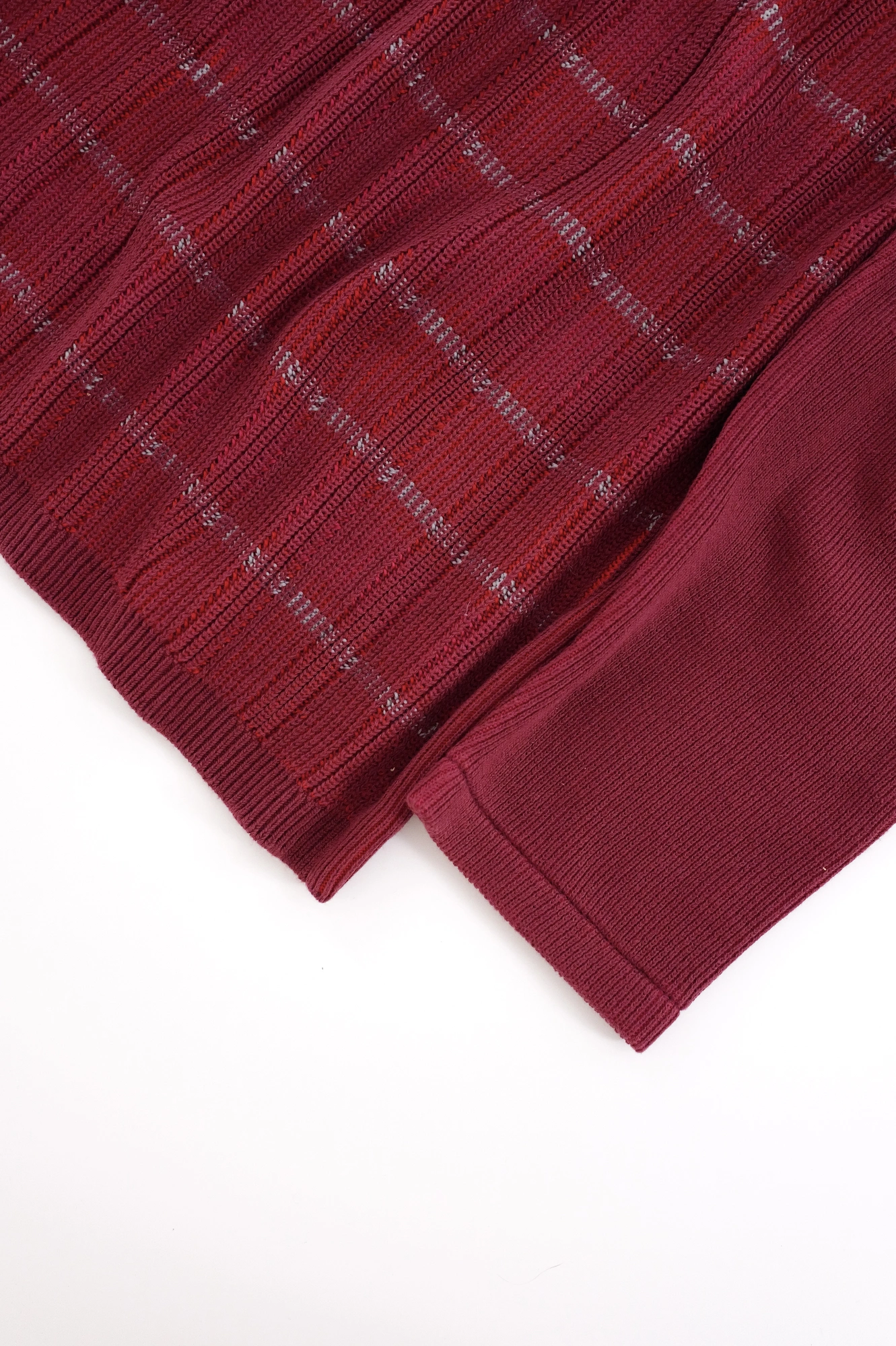 ISSEY MIYAKE Pull Bordeaux vintage, passéist — photo 3