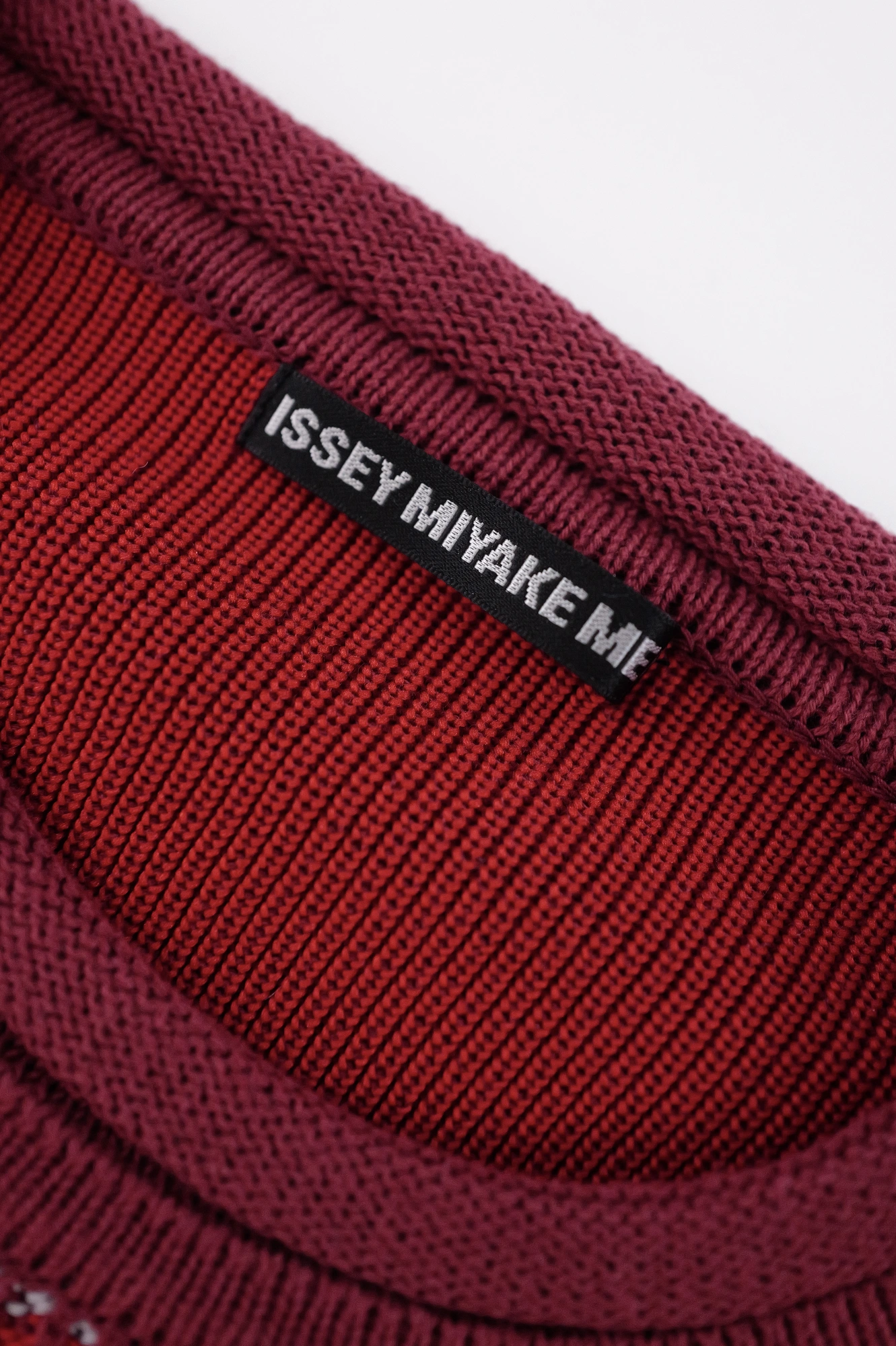 ISSEY MIYAKE Pull Bordeaux vintage, passéist — photo 5