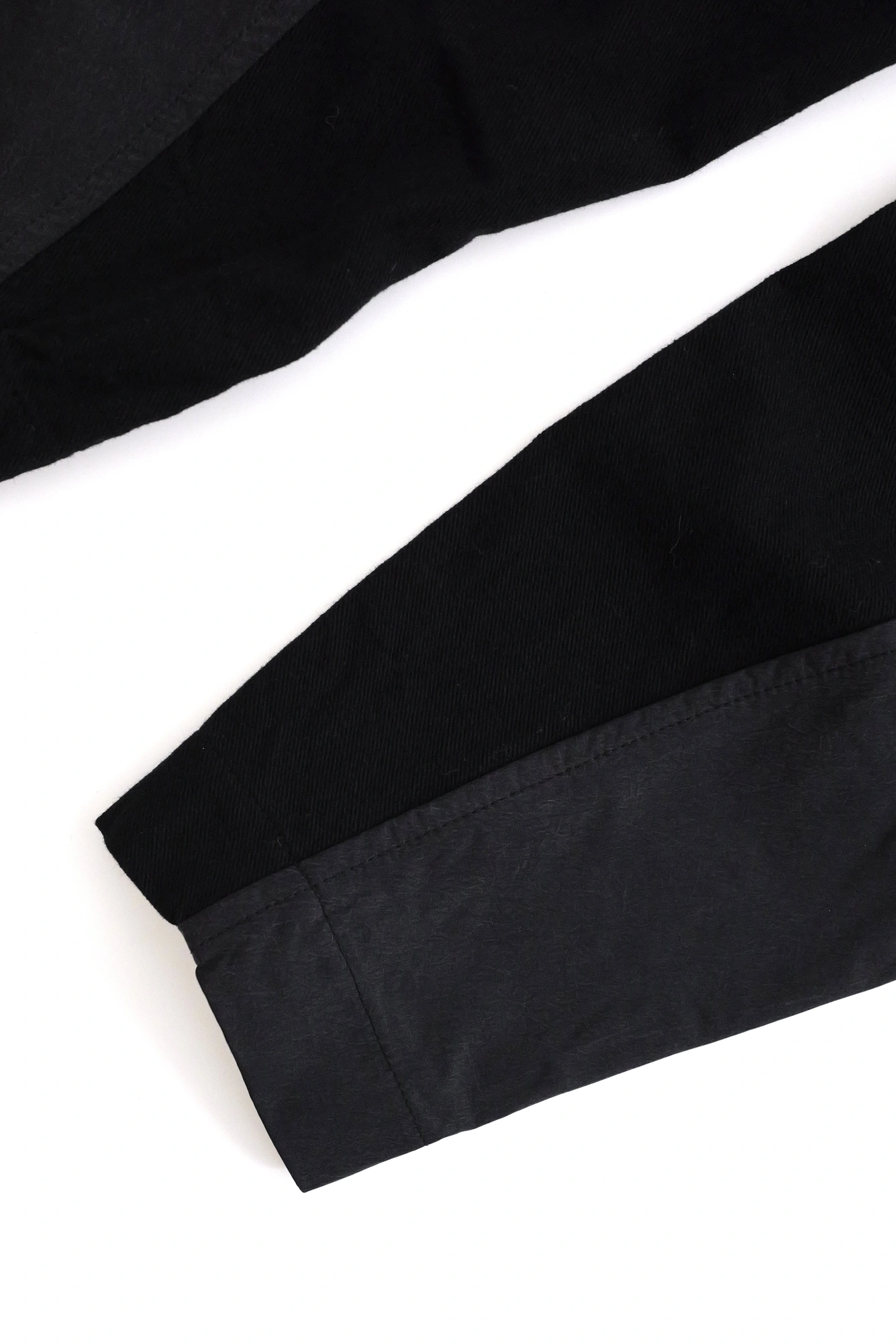 ISSEY MIYAKE Pantalon en laine Noir vintage, passéist — photo 3