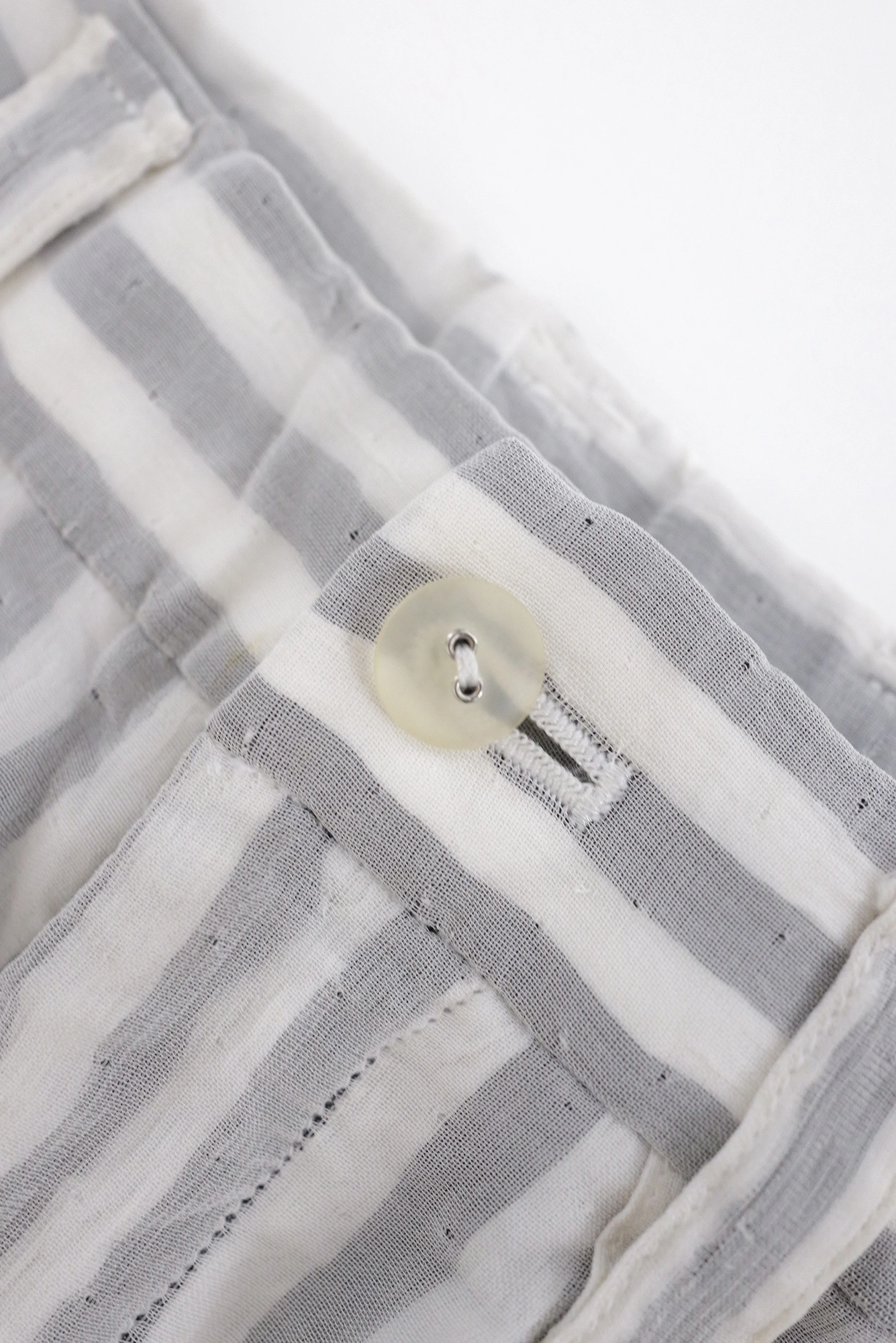 ISSEY MIYAKE Pantalon Blanc vintage, passéist — photo 5
