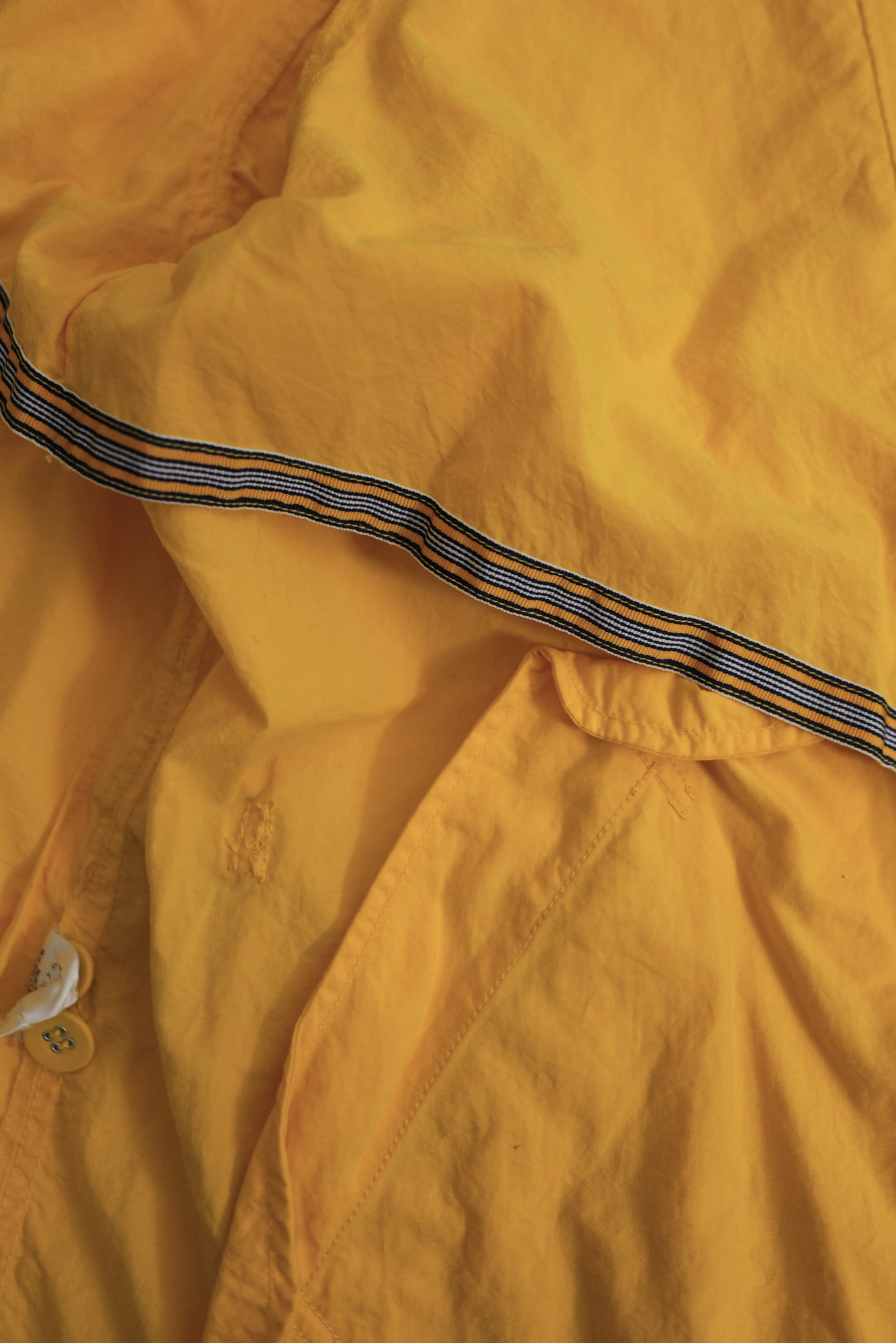 ISSEY MIYAKE Blouson Jaune vintage, passéist — photo 15