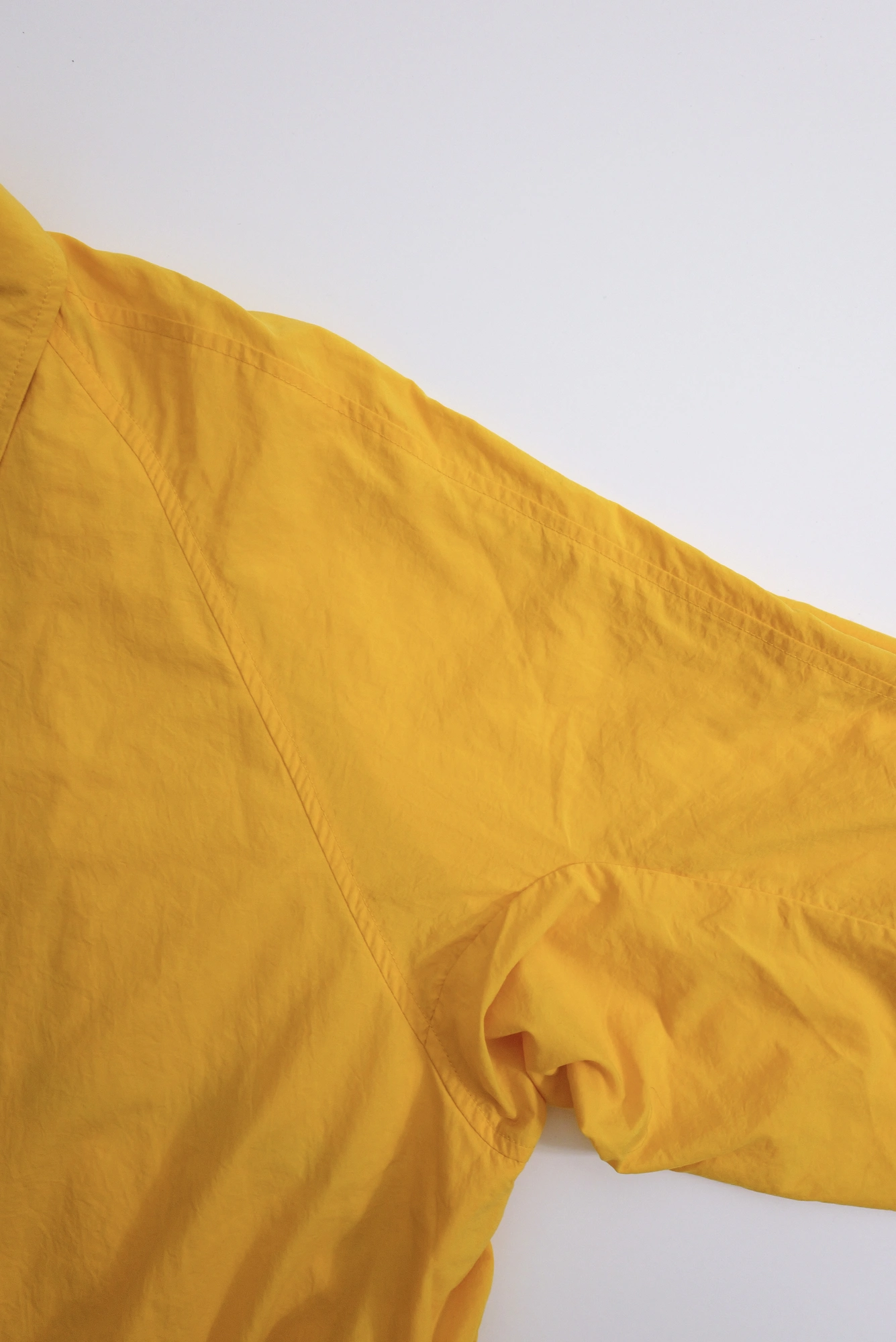 ISSEY MIYAKE Blouson Jaune vintage, passéist — photo 5