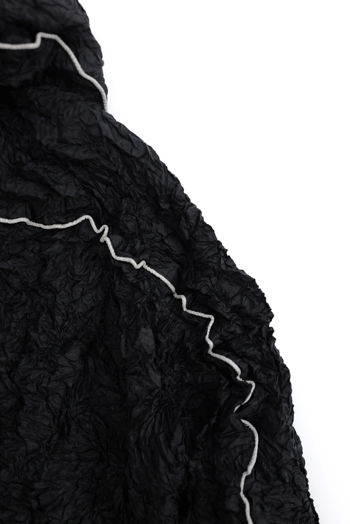 ISSEY MIYAKE Blouson Noir vintage, passéist — photo 14