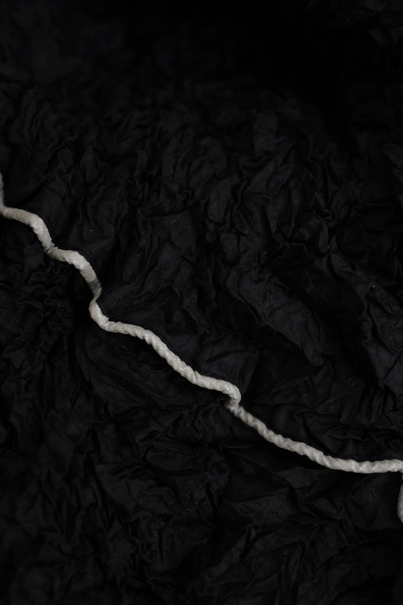 ISSEY MIYAKE Blouson Noir vintage, passéist — photo 16