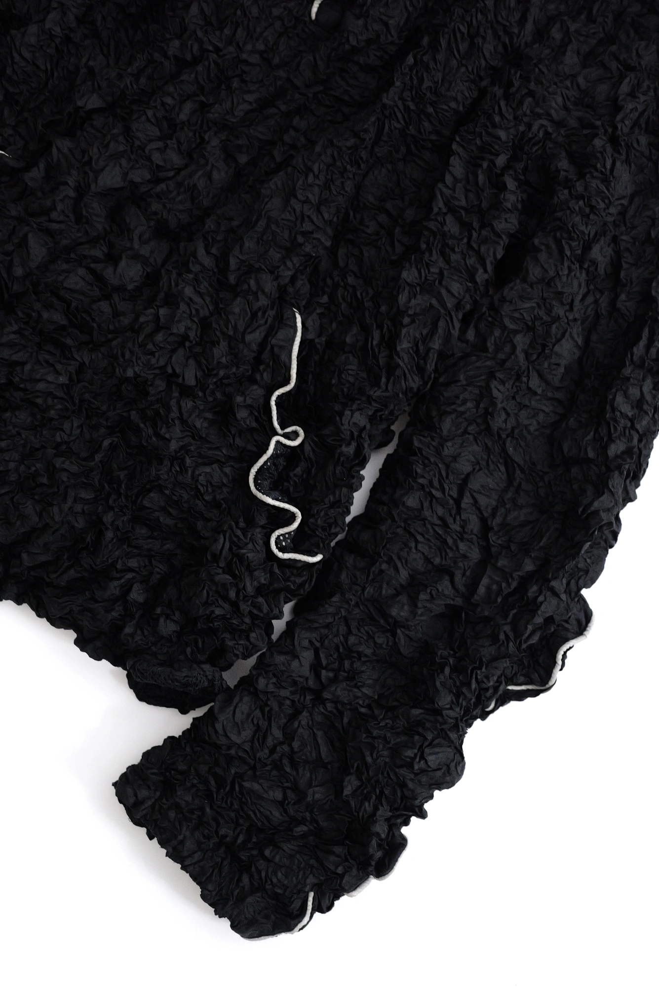 ISSEY MIYAKE Blouson Noir vintage, passéist — photo 3