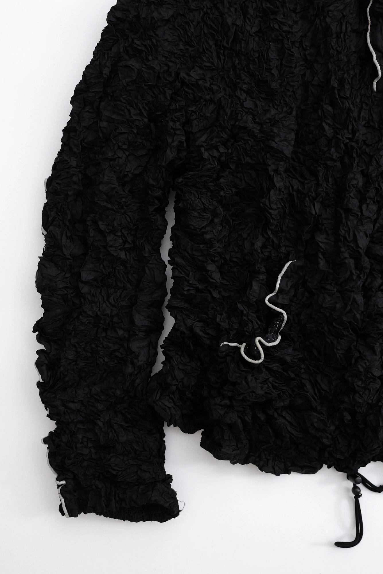 ISSEY MIYAKE Blouson Noir vintage, passéist — photo 4