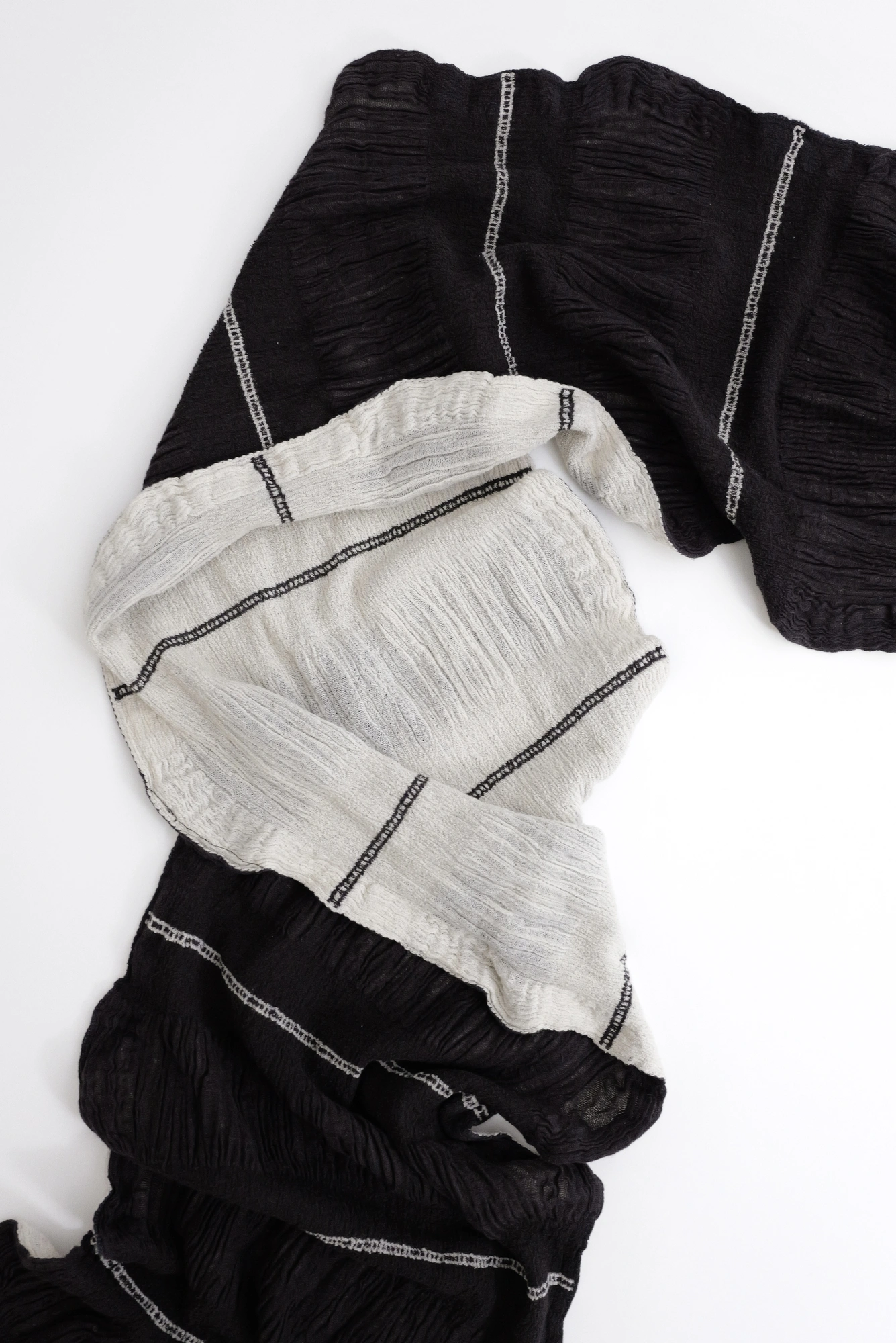ISSEY MIYAKE Echarpe en cachemire Marron vintage, passéist — photo 2