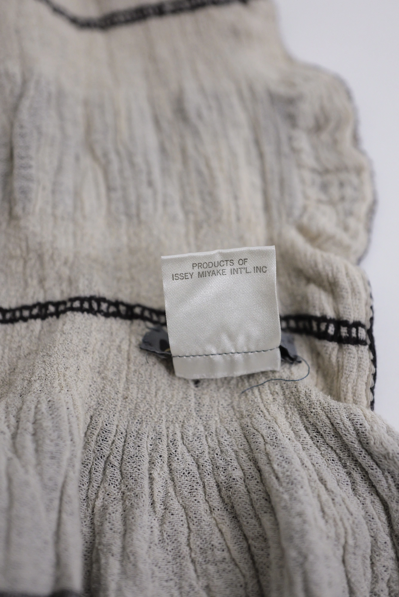 ISSEY MIYAKE Echarpe en cachemire Marron vintage, passéist — photo 8