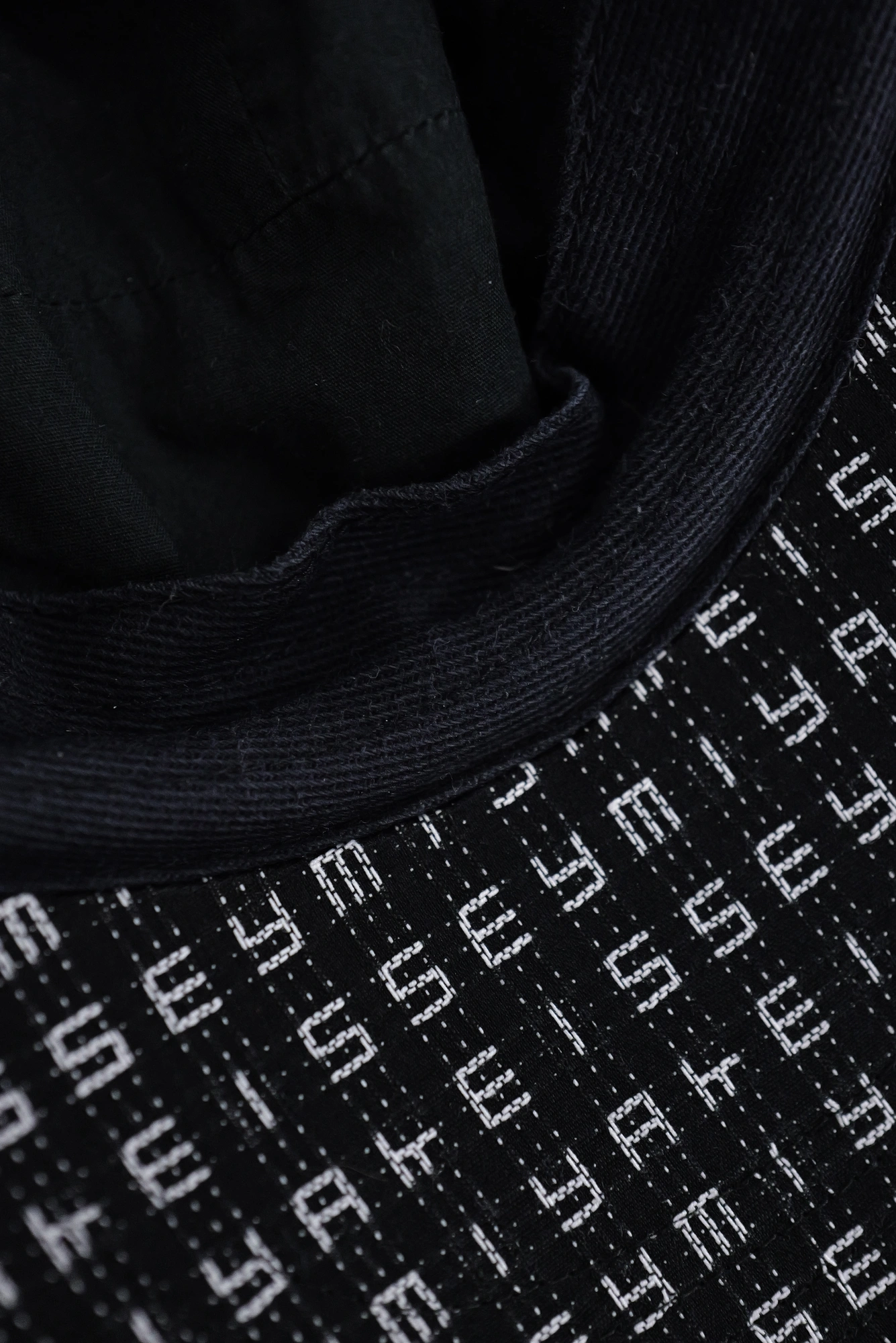 ISSEY MIYAKE Casquette Noir vintage, passéist — photo 15