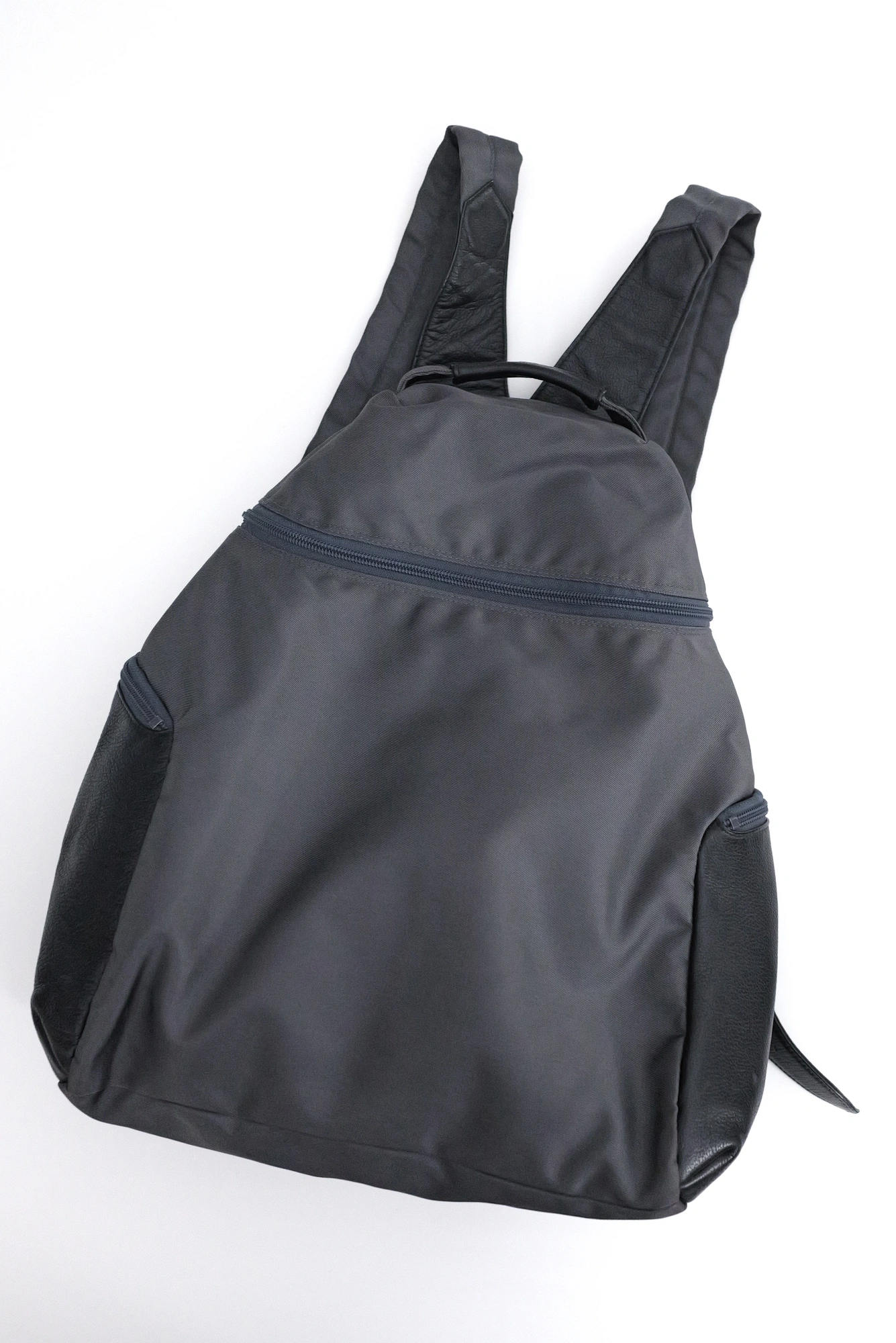 ISSEY MIYAKE Sac cartable Gris vintage, passéist — photo 1