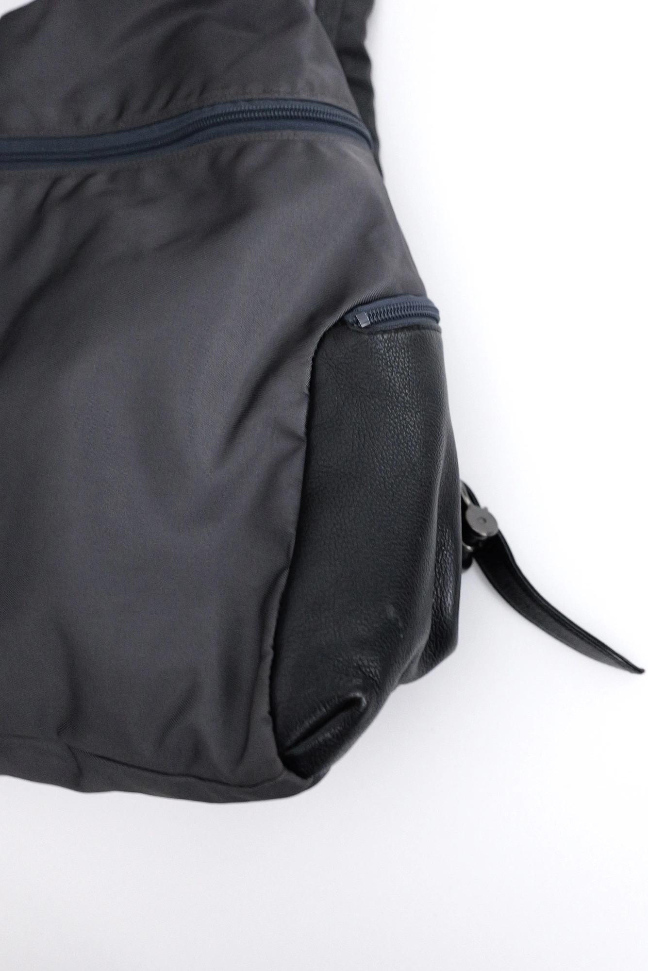 ISSEY MIYAKE Sac cartable Gris vintage, passéist — photo 2