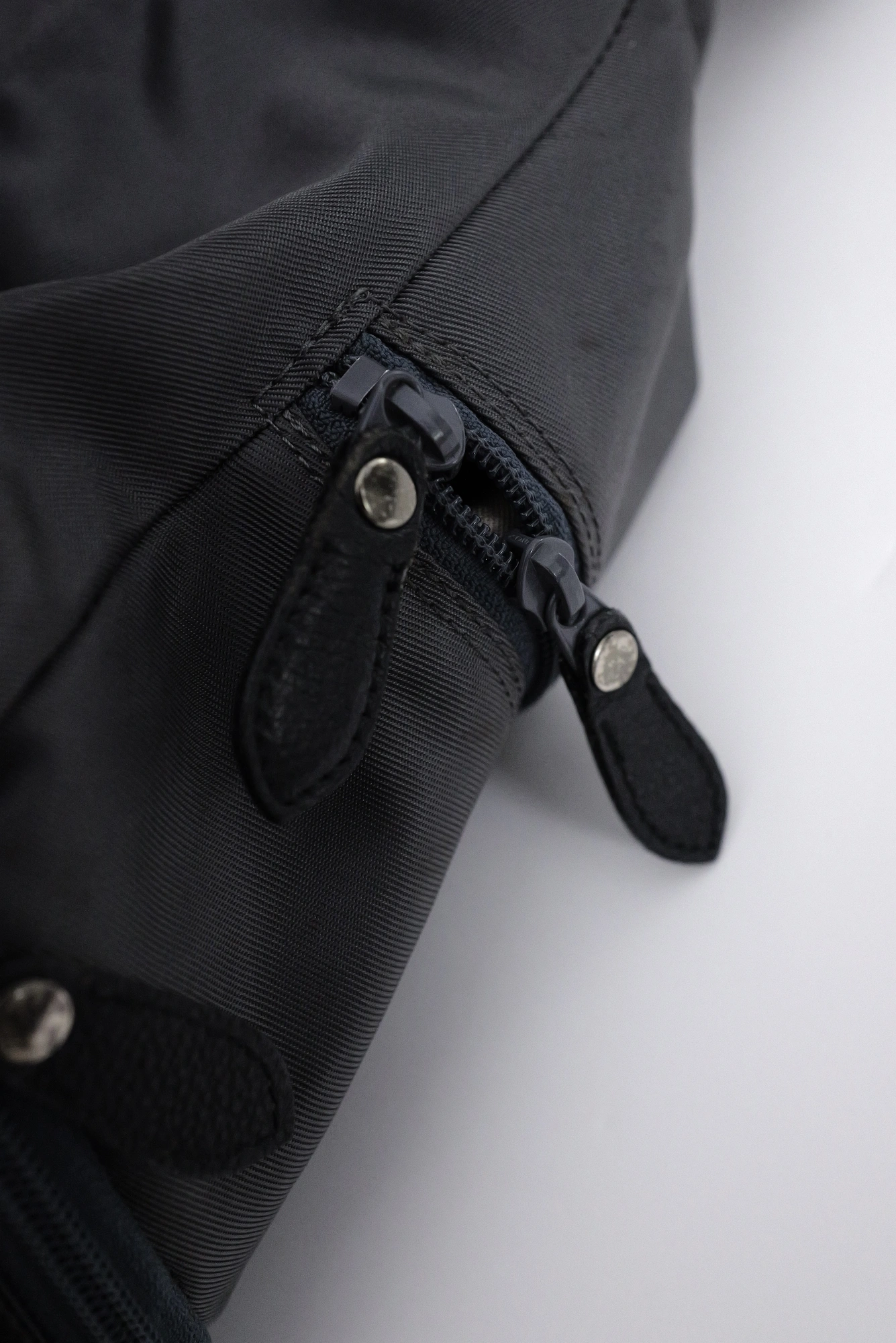 ISSEY MIYAKE Sac cartable Gris vintage, passéist — photo 12