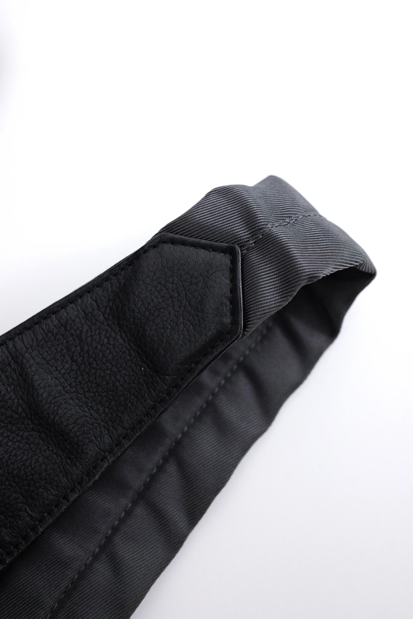 ISSEY MIYAKE Sac cartable Gris vintage, passéist — photo 4