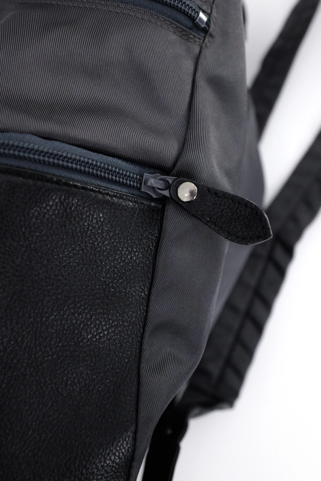ISSEY MIYAKE Sac cartable Gris vintage, passéist — photo 7