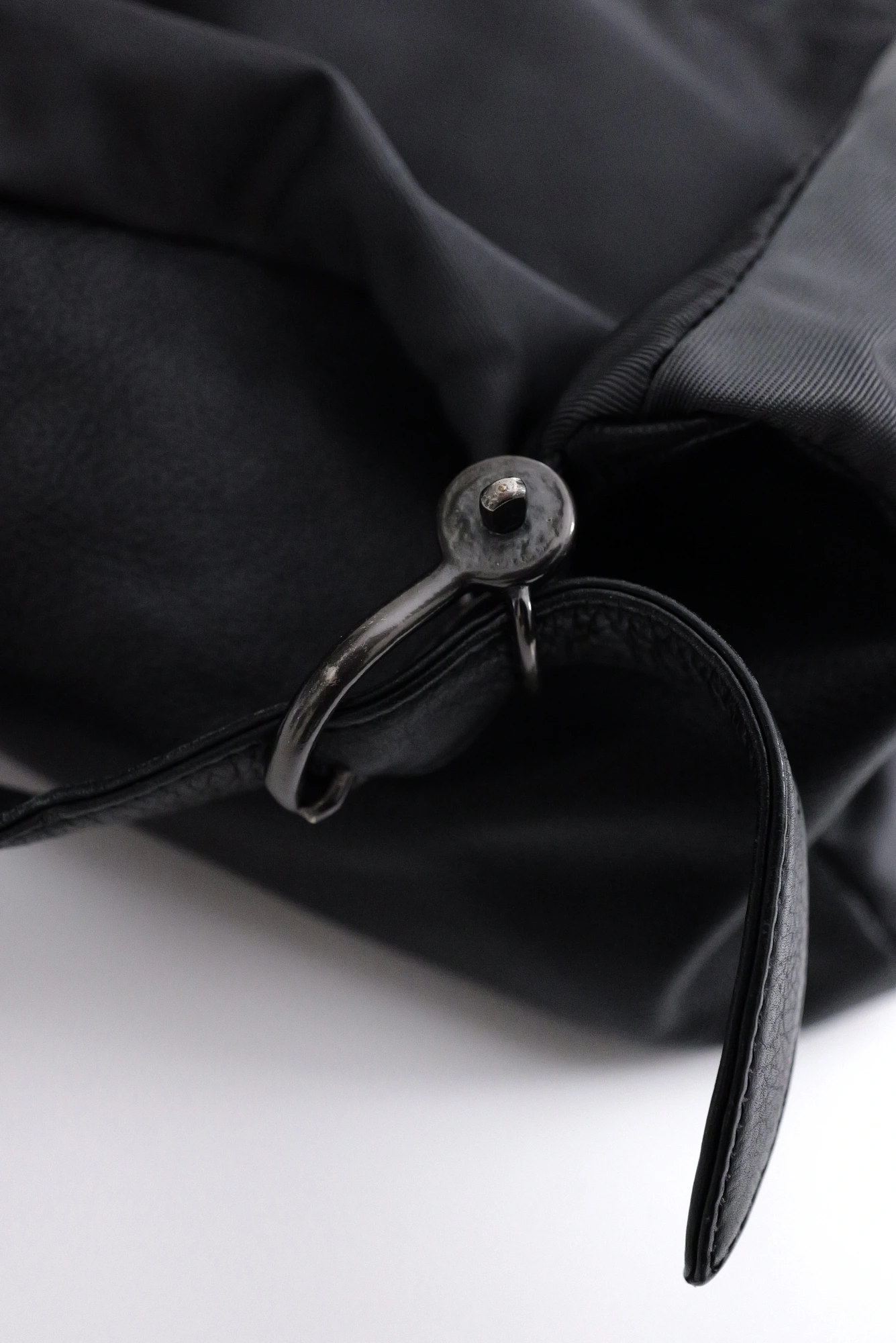 ISSEY MIYAKE Sac cartable Gris vintage, passéist — photo 10