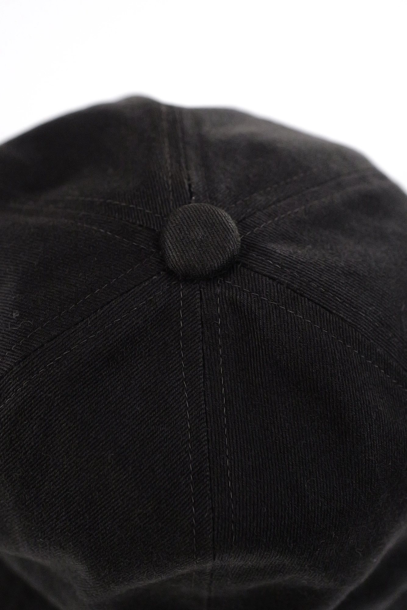 ISSEY MIYAKE Chapeau / bonnet Anthracite vintage, passéist — photo 2