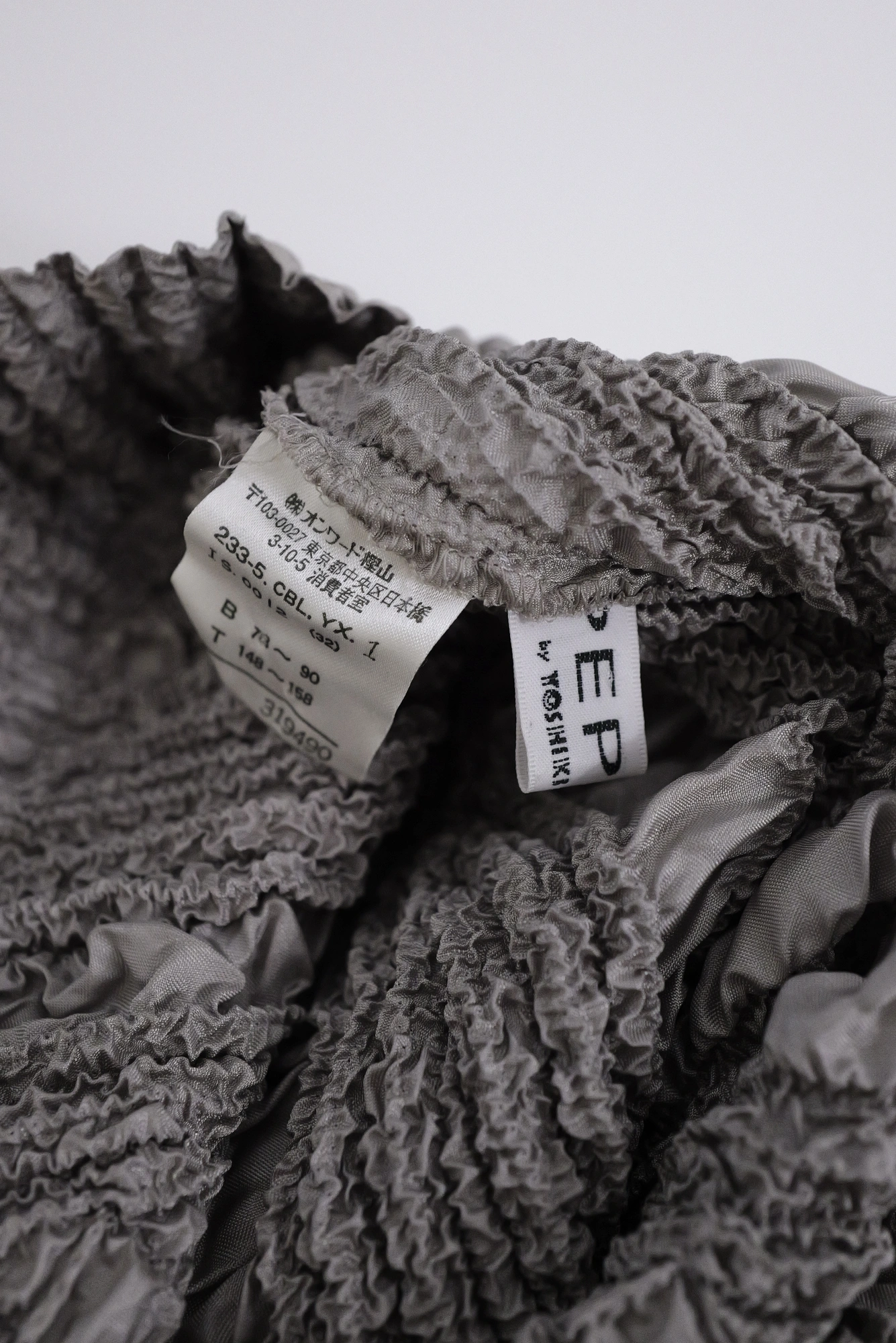 YOSHIKI HISHINUMA Blouse Gris vintage, passéist — photo 11