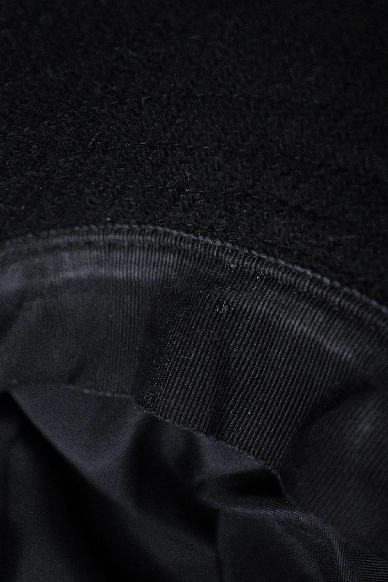 YOHJI YAMAMOTO Chapeau / bonnet en laine Noir vintage, passéist — photo 6